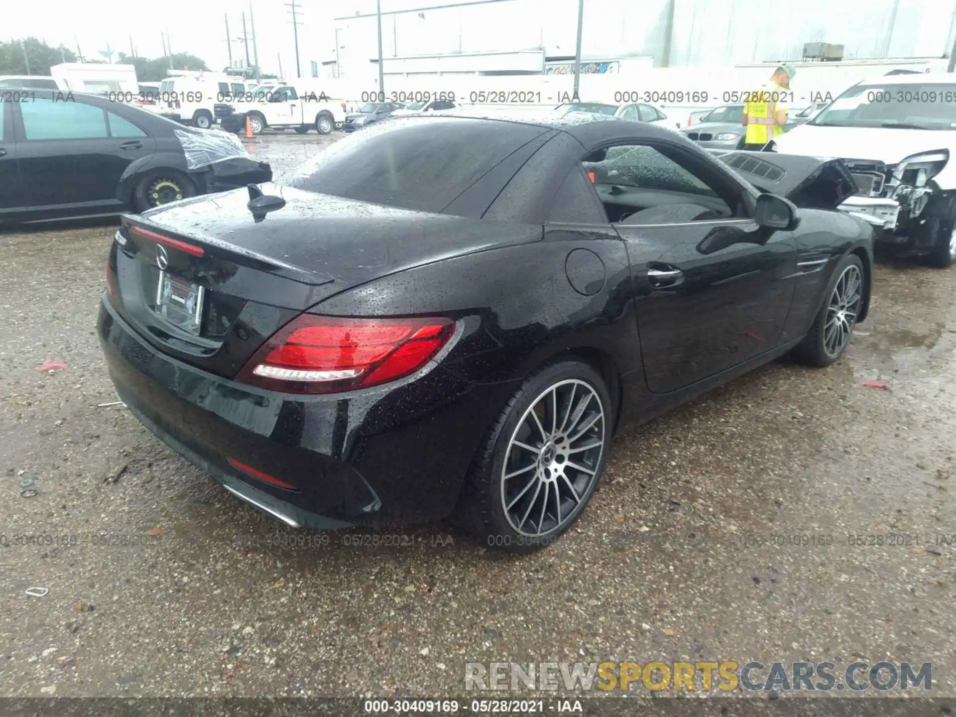 4 Photograph of a damaged car WDDPK3JA8KF161008 MERCEDES-BENZ SLC 2019