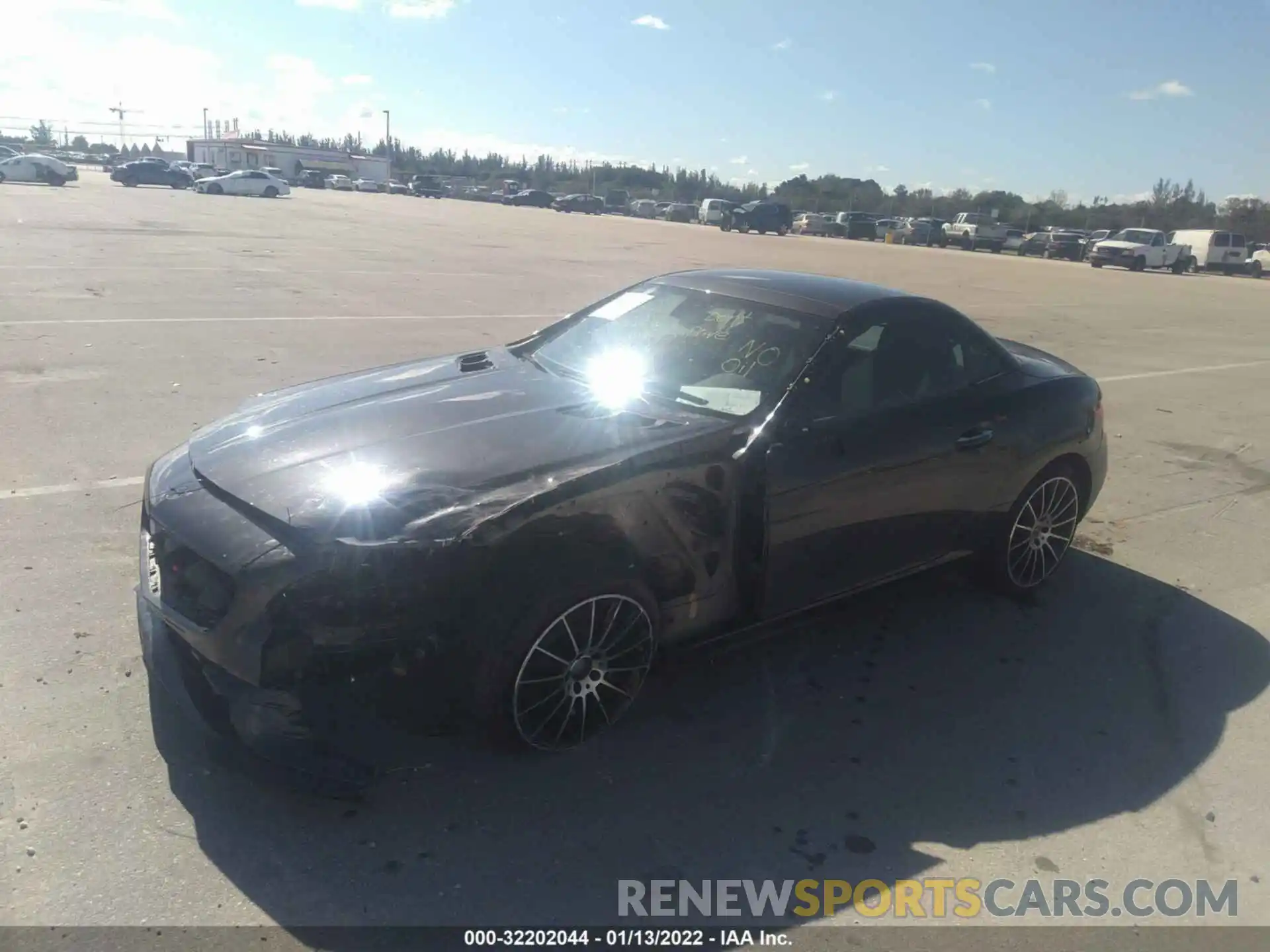 2 Photograph of a damaged car WDDPK3JAXKF157705 MERCEDES-BENZ SLC 2019