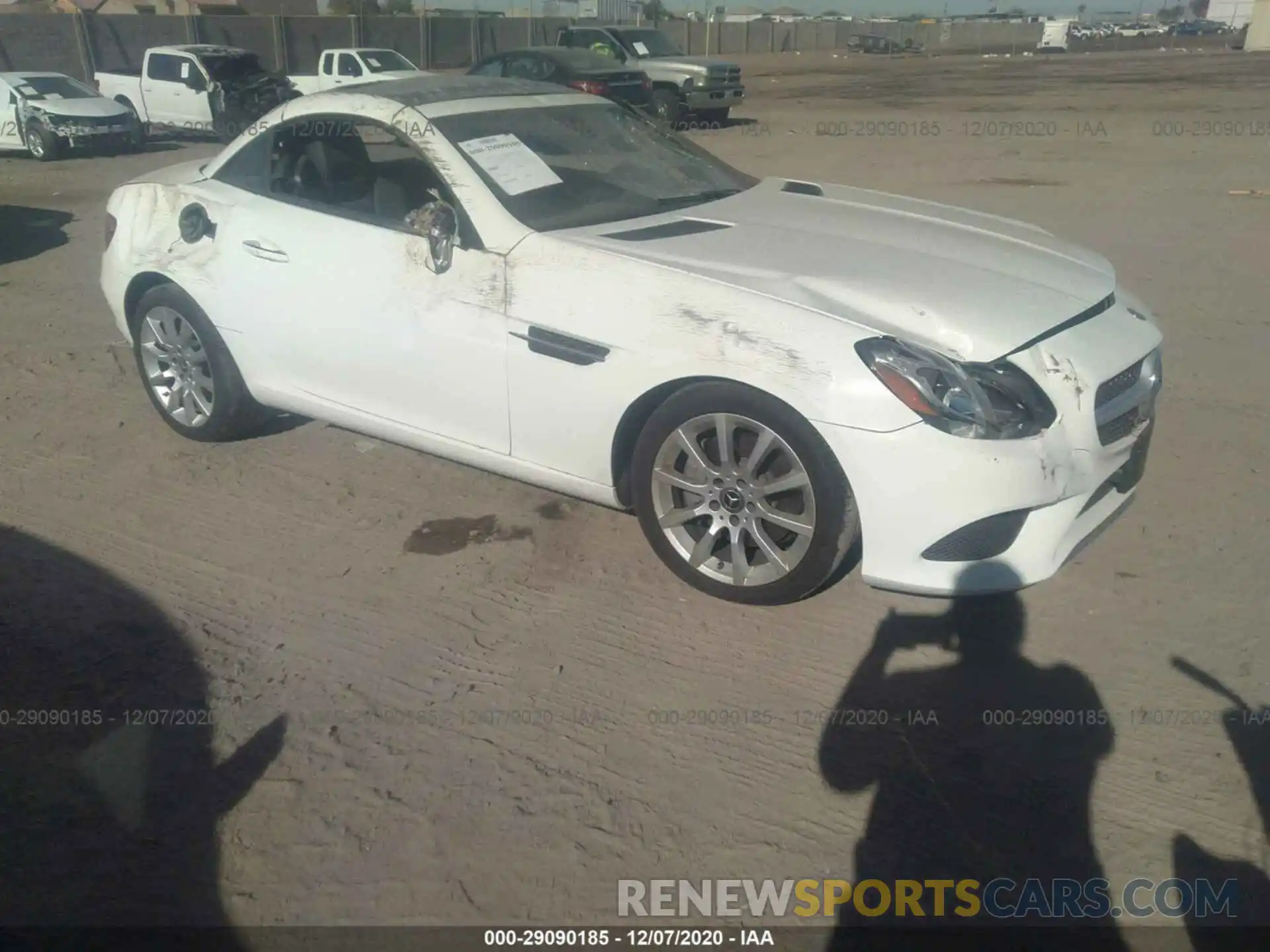 1 Photograph of a damaged car WDDPK3JAXKF163004 MERCEDES-BENZ SLC 2019