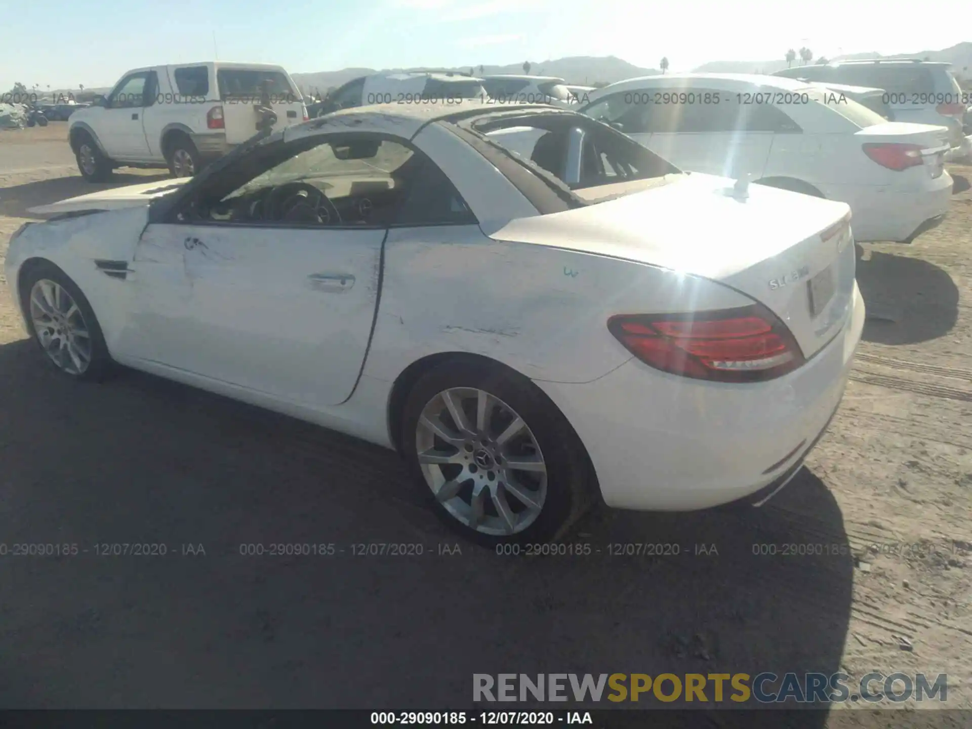 3 Photograph of a damaged car WDDPK3JAXKF163004 MERCEDES-BENZ SLC 2019