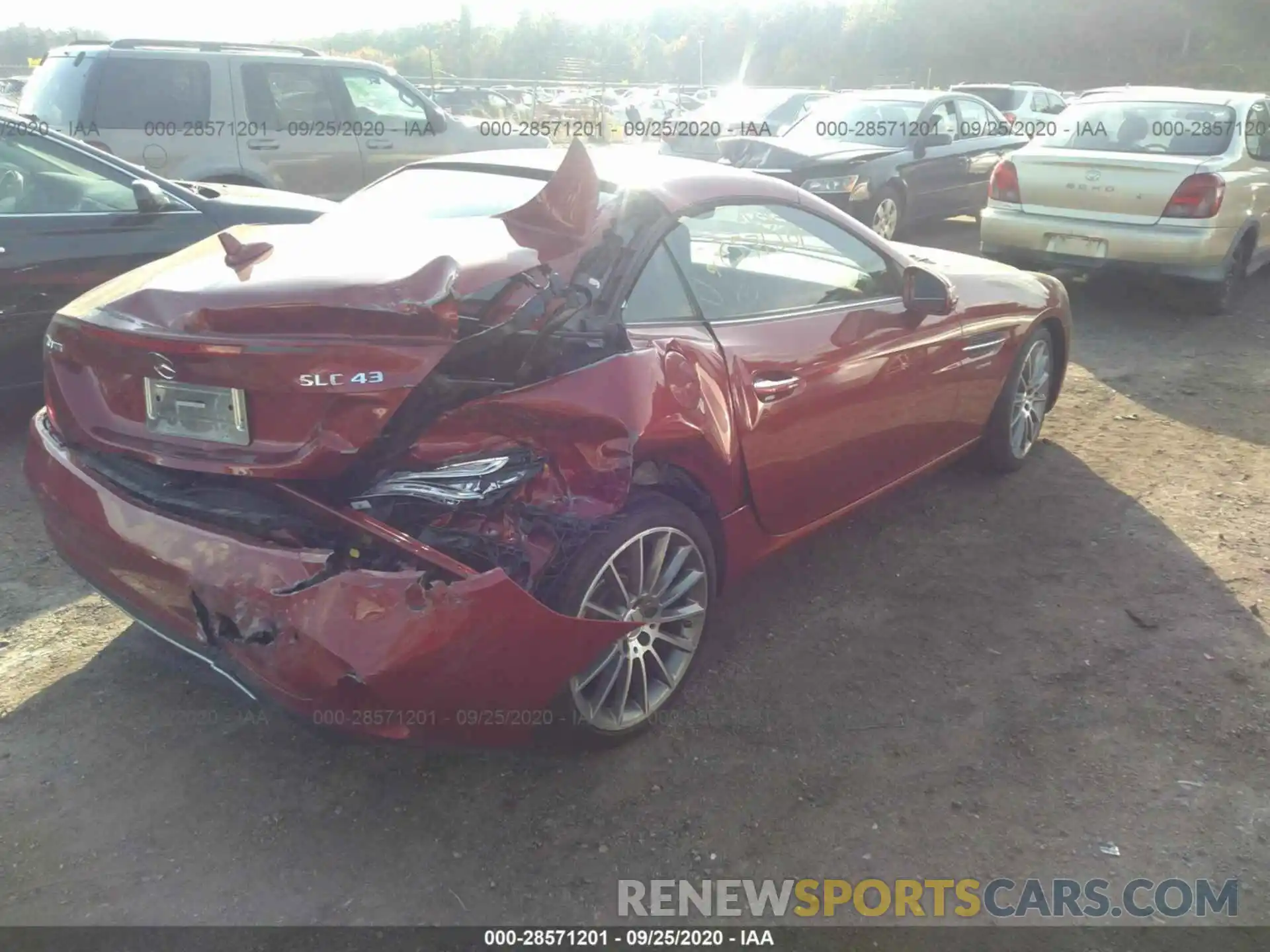 4 Photograph of a damaged car WDDPK6GA0KF160380 MERCEDES-BENZ SLC 2019