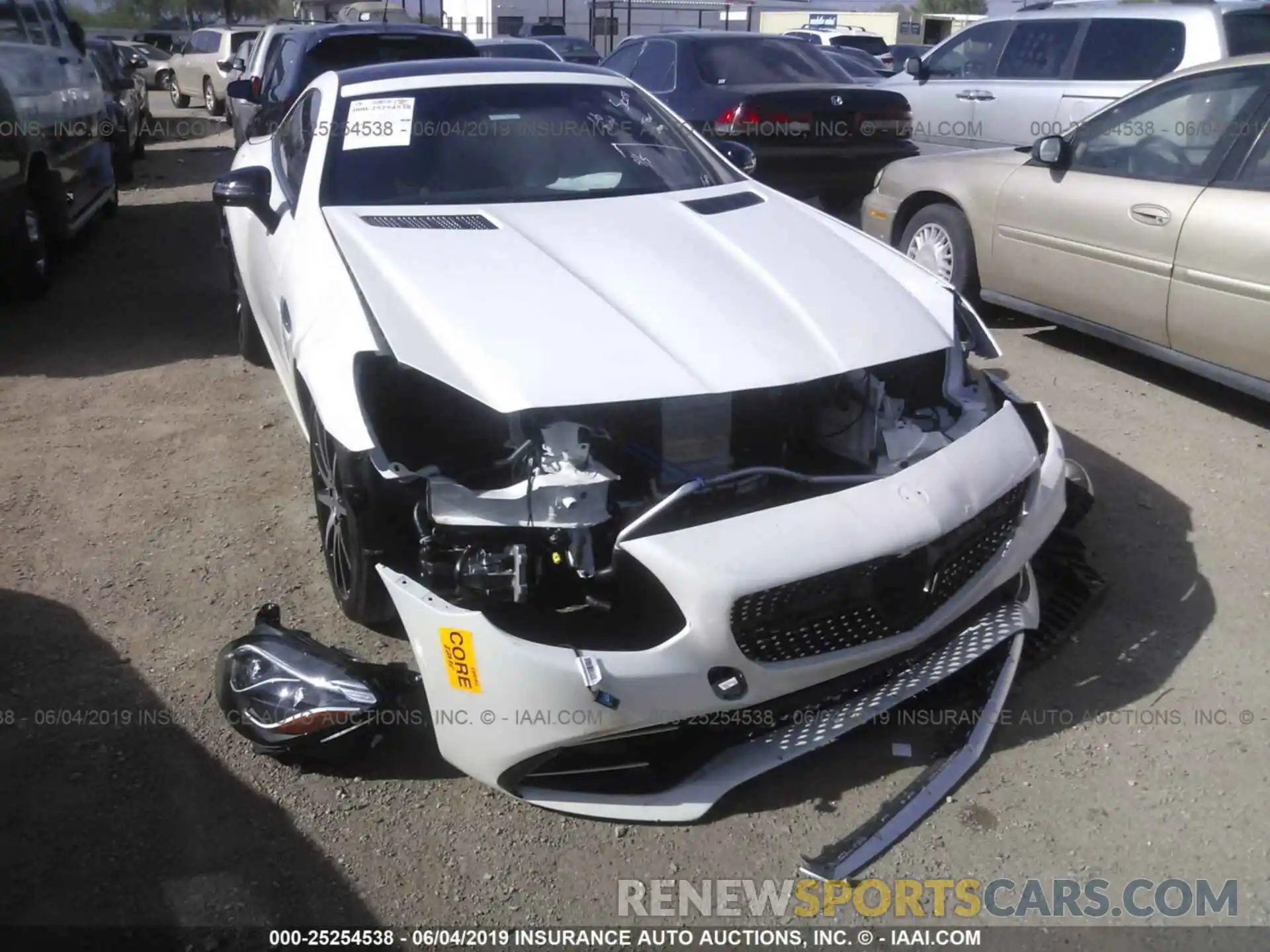 6 Photograph of a damaged car WDDPK6GA2KF158145 MERCEDES-BENZ SLC 2019