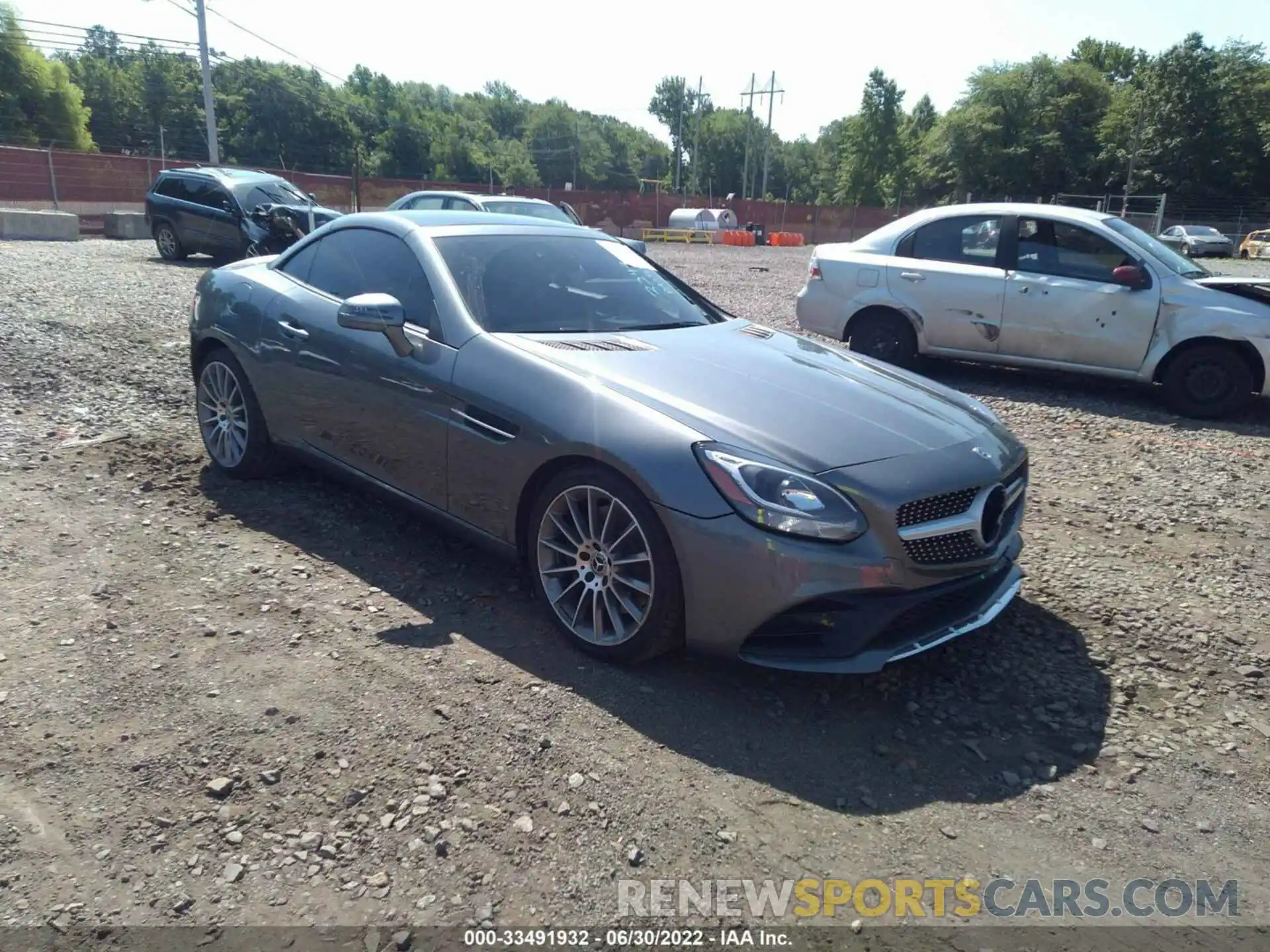 1 Photograph of a damaged car W1KPK3JA2LF169977 MERCEDES-BENZ SLC 2020