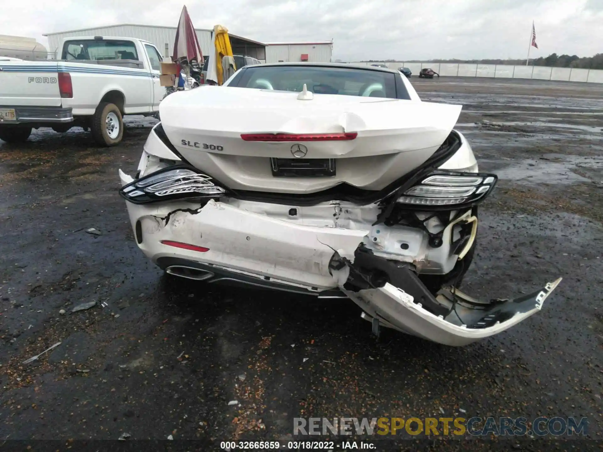 6 Photograph of a damaged car W1KPK3JA2LF169980 MERCEDES-BENZ SLC 2020