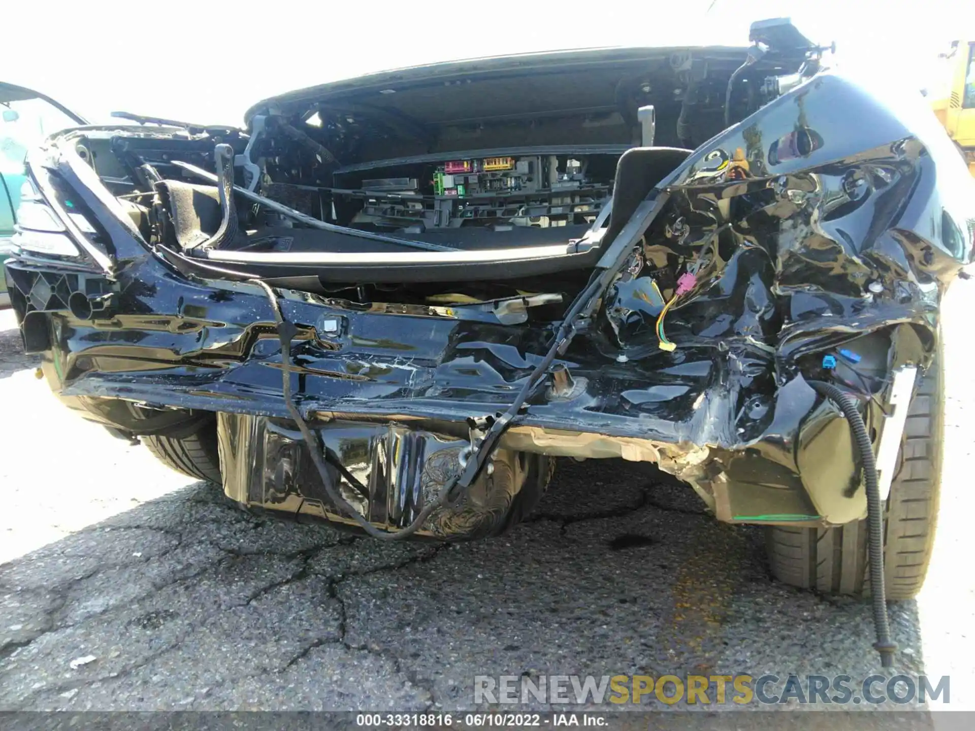 6 Photograph of a damaged car W1KPK3JA3LF169941 MERCEDES-BENZ SLC 2020