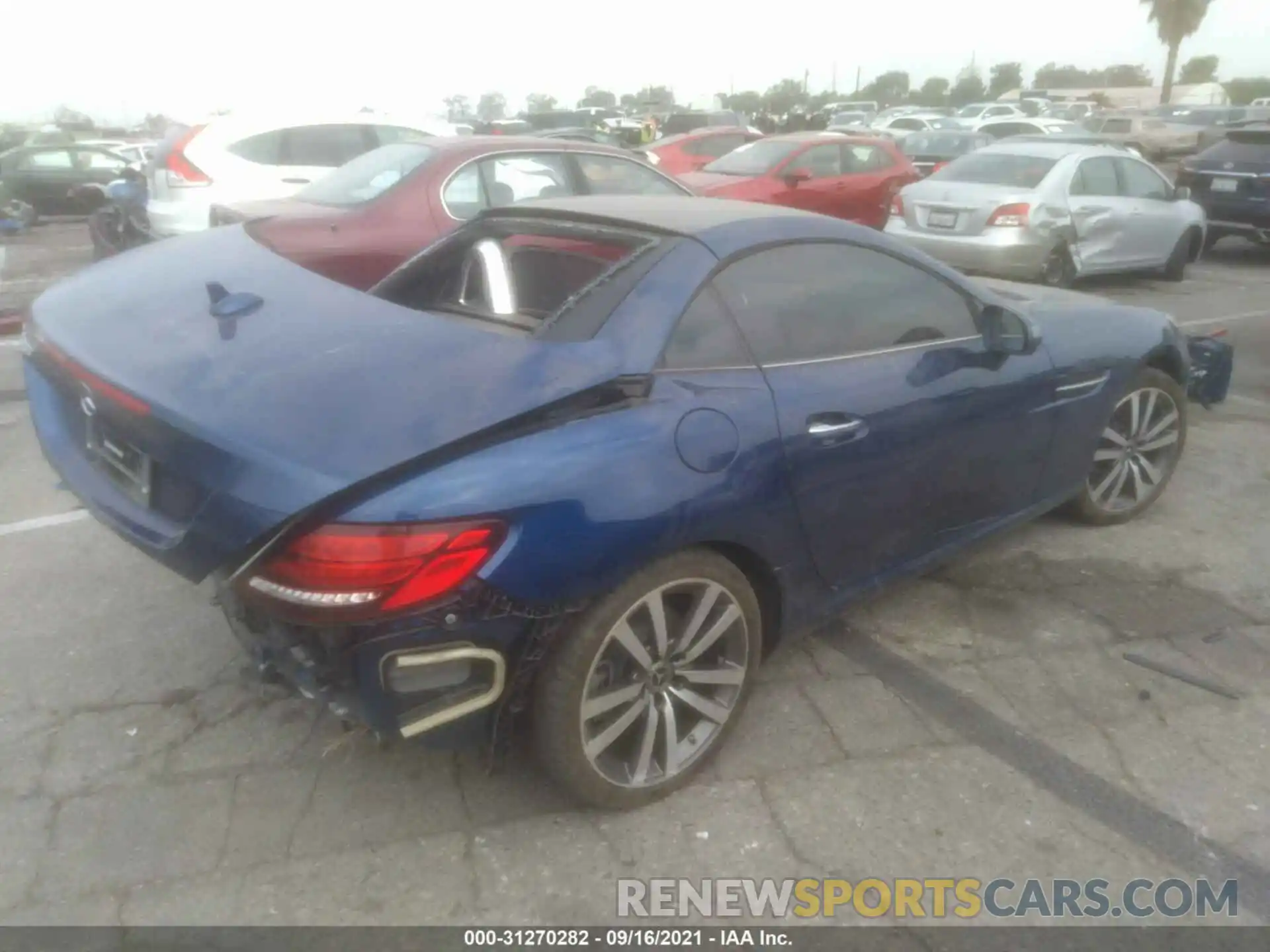 4 Photograph of a damaged car W1KPK3JA3LF171124 MERCEDES-BENZ SLC 2020