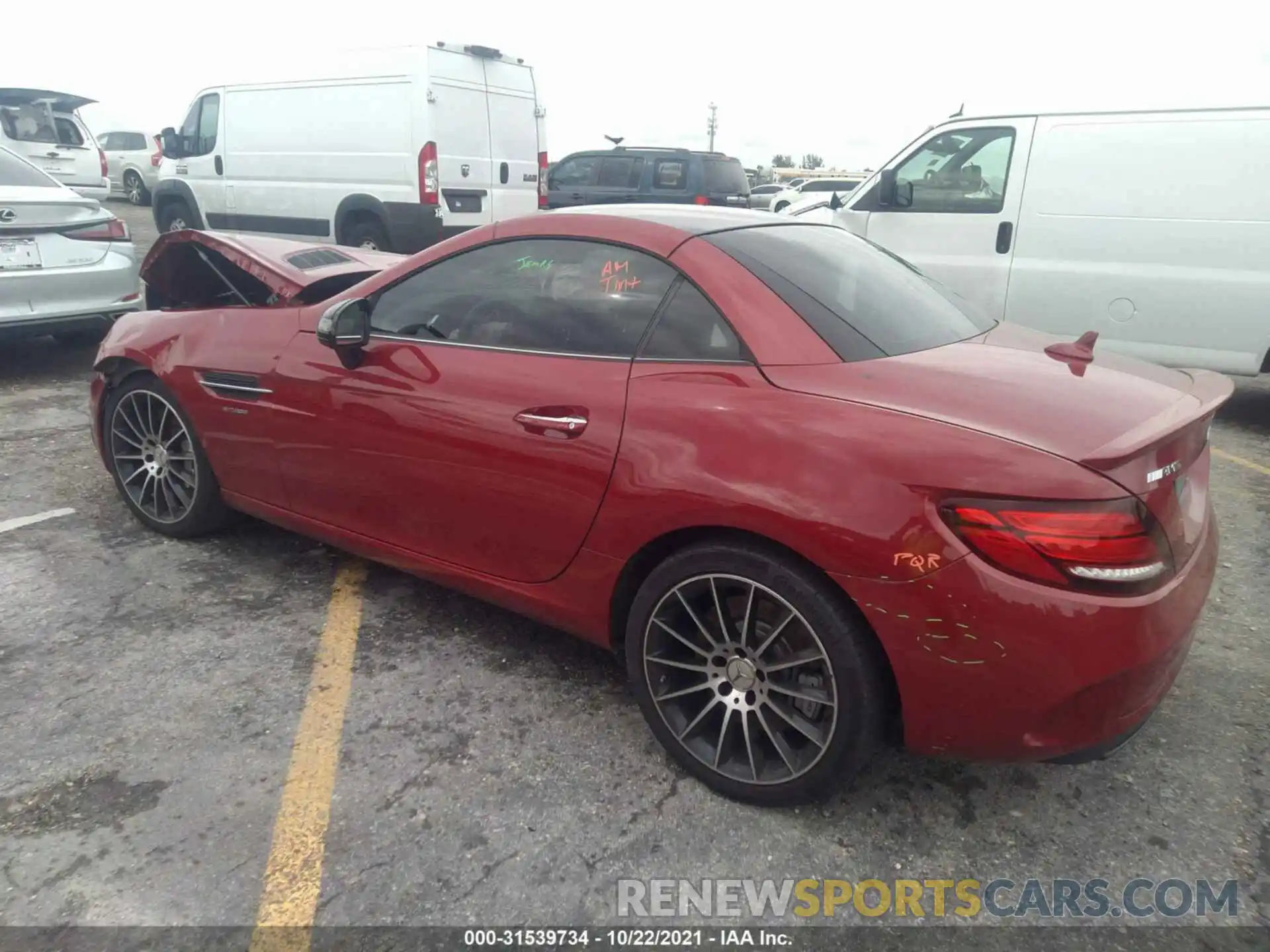 3 Photograph of a damaged car WDDPK6GA5LF167049 MERCEDES-BENZ SLC 2020