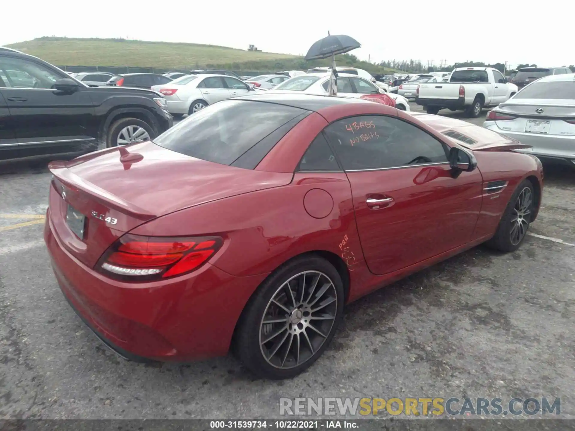 4 Photograph of a damaged car WDDPK6GA5LF167049 MERCEDES-BENZ SLC 2020