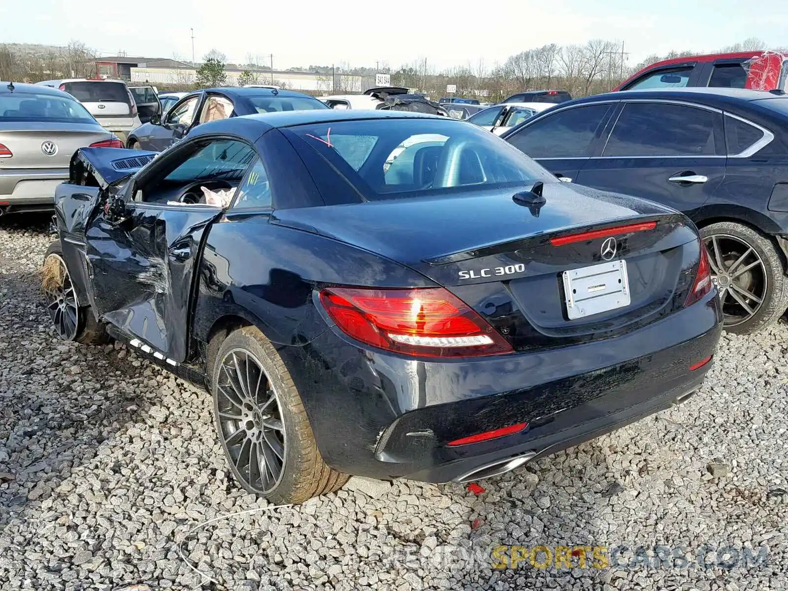 3 Photograph of a damaged car WDDPK3JA4KF159319 MERCEDES-BENZ SLC 300 2019