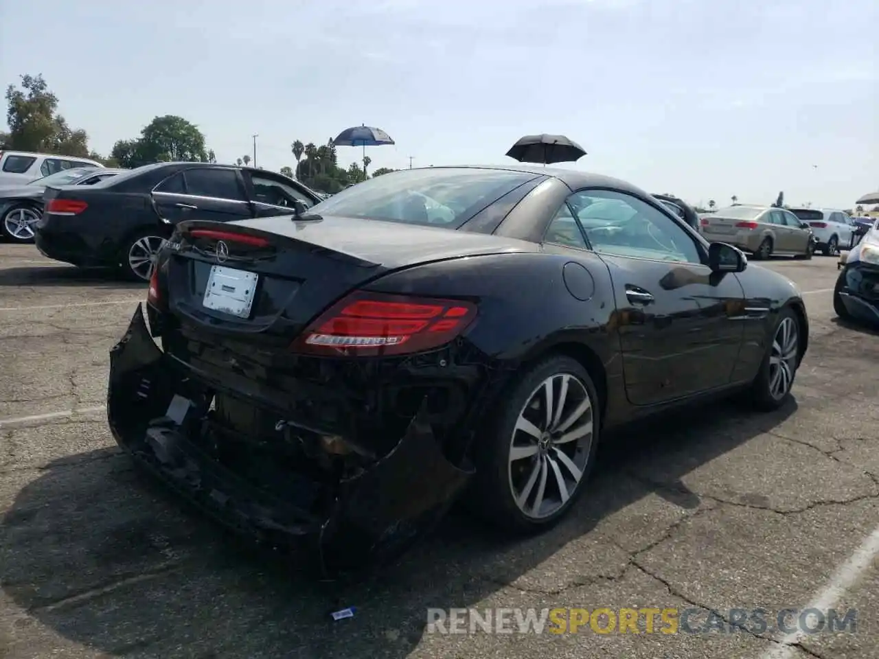 4 Photograph of a damaged car WDDPK3JA3KF163524 MERCEDES-BENZ SLC-CLASS 2019