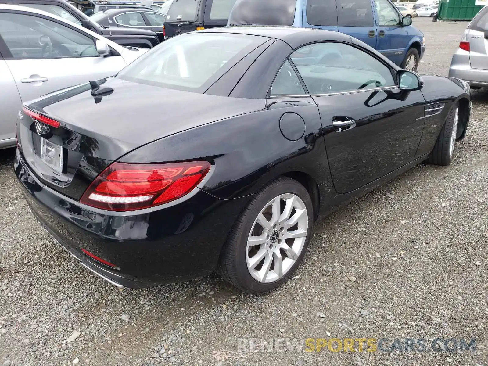 4 Photograph of a damaged car WDDPK3JA5KF162097 MERCEDES-BENZ SLC-CLASS 2019