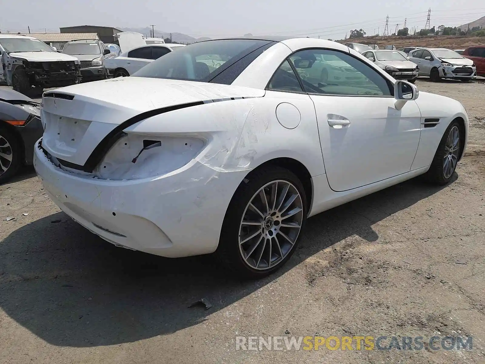 4 Photograph of a damaged car W1KPK3JA6LF169562 MERCEDES-BENZ SLC-CLASS 2020