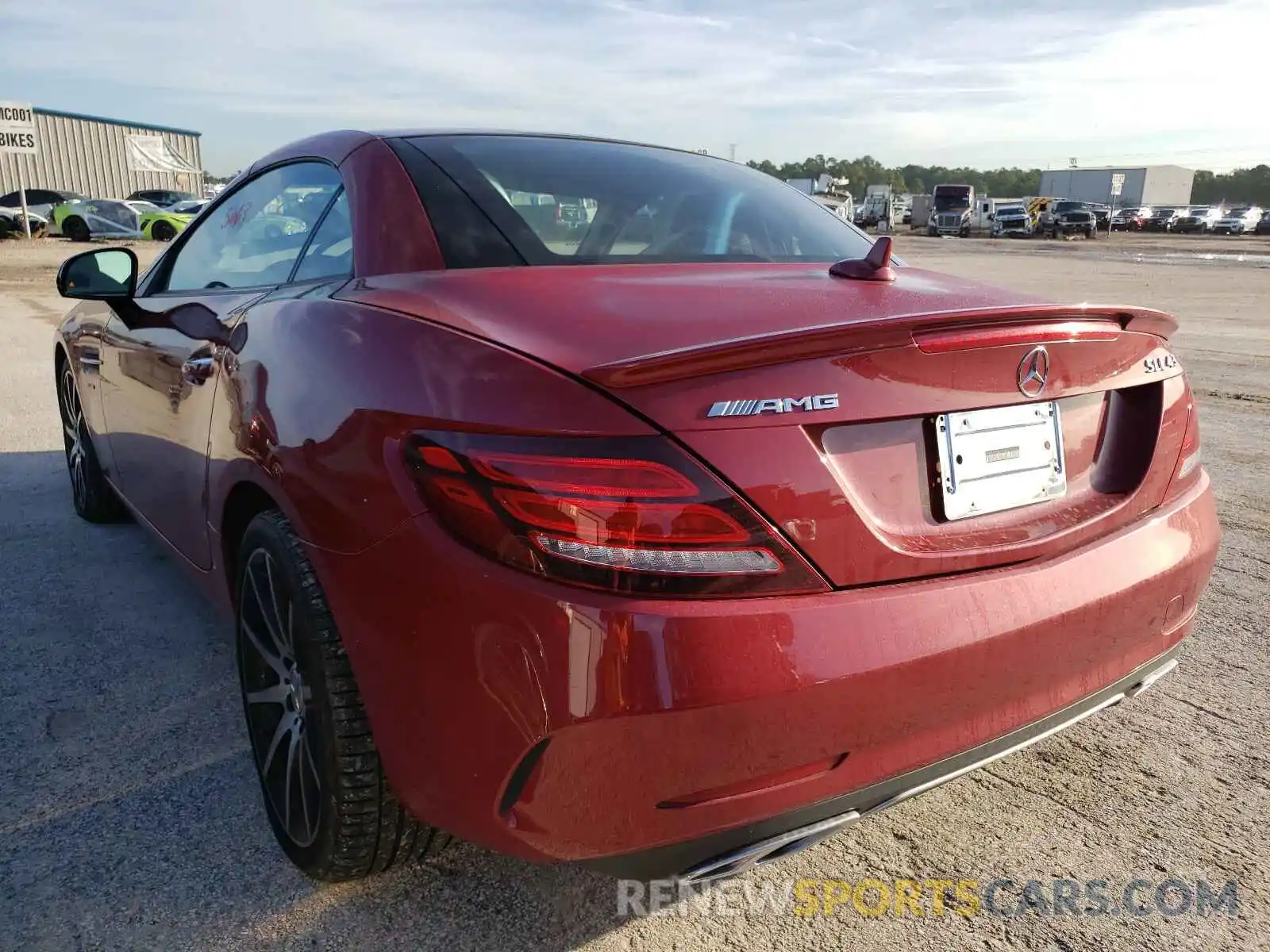 3 Photograph of a damaged car W1KPK6GA5LF171585 MERCEDES-BENZ SLC-CLASS 2020