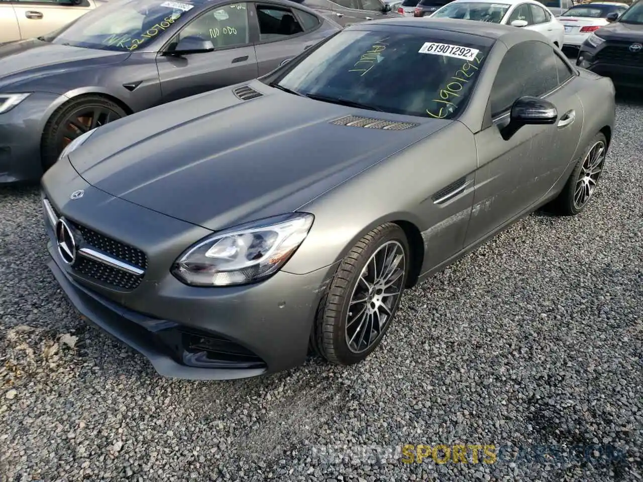 2 Photograph of a damaged car WDDPK3JA2LF167761 MERCEDES-BENZ SLC-CLASS 2020