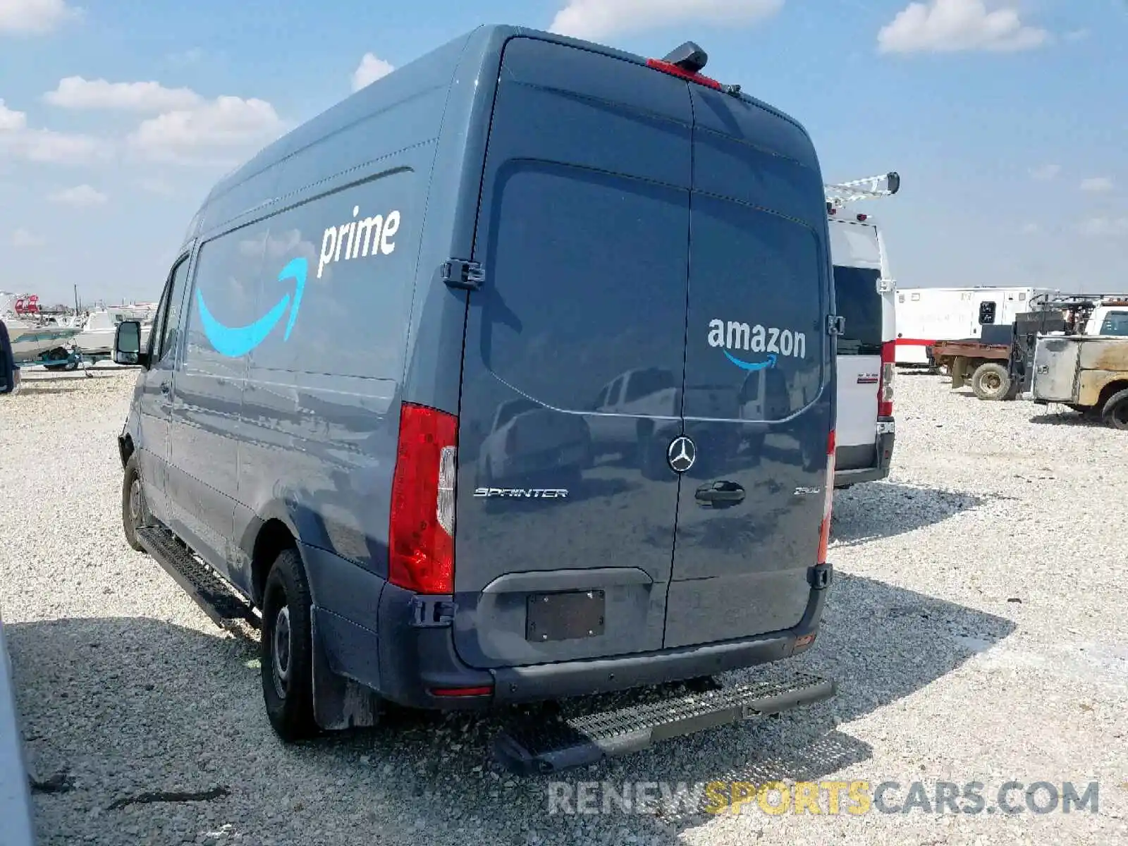 3 Фотография поврежденного автомобиля WD4PF0CD1KP102046 MERCEDES-BENZ SPRINTER 2 2019