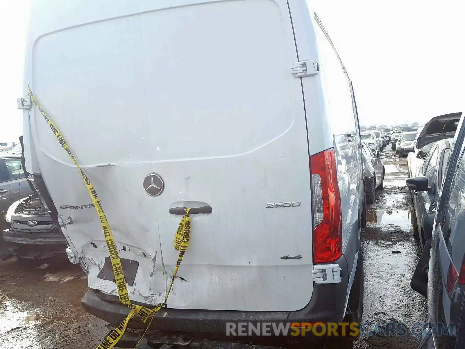 4 Photograph of a damaged car W1W4ECVY8KT018304 MERCEDES-BENZ SPRINTER 2019