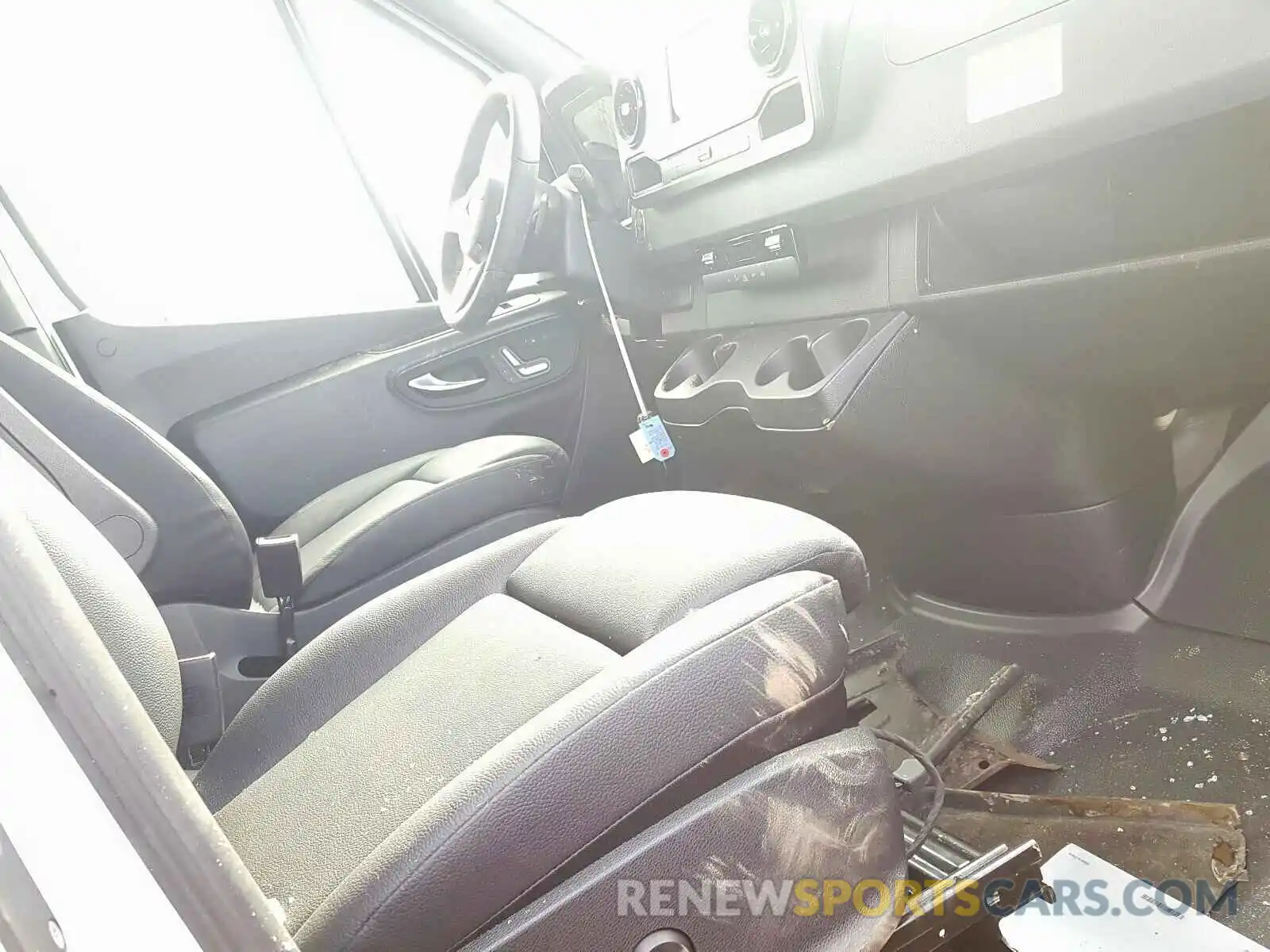 5 Photograph of a damaged car W1W4ECVY8KT018304 MERCEDES-BENZ SPRINTER 2019