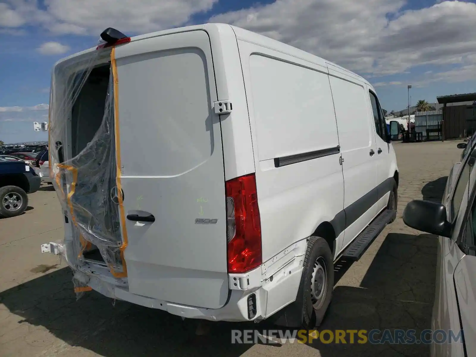 4 Photograph of a damaged car W1W70BGY9KT018363 MERCEDES-BENZ SPRINTER 2019