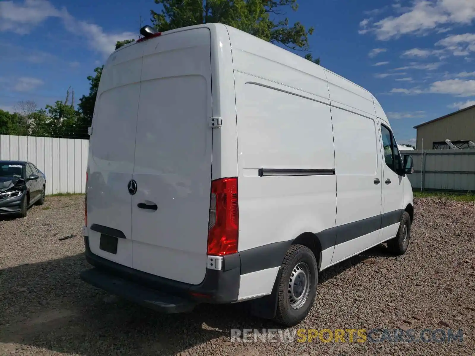 4 Photograph of a damaged car W1W70BGYXKT018761 MERCEDES-BENZ SPRINTER 2019