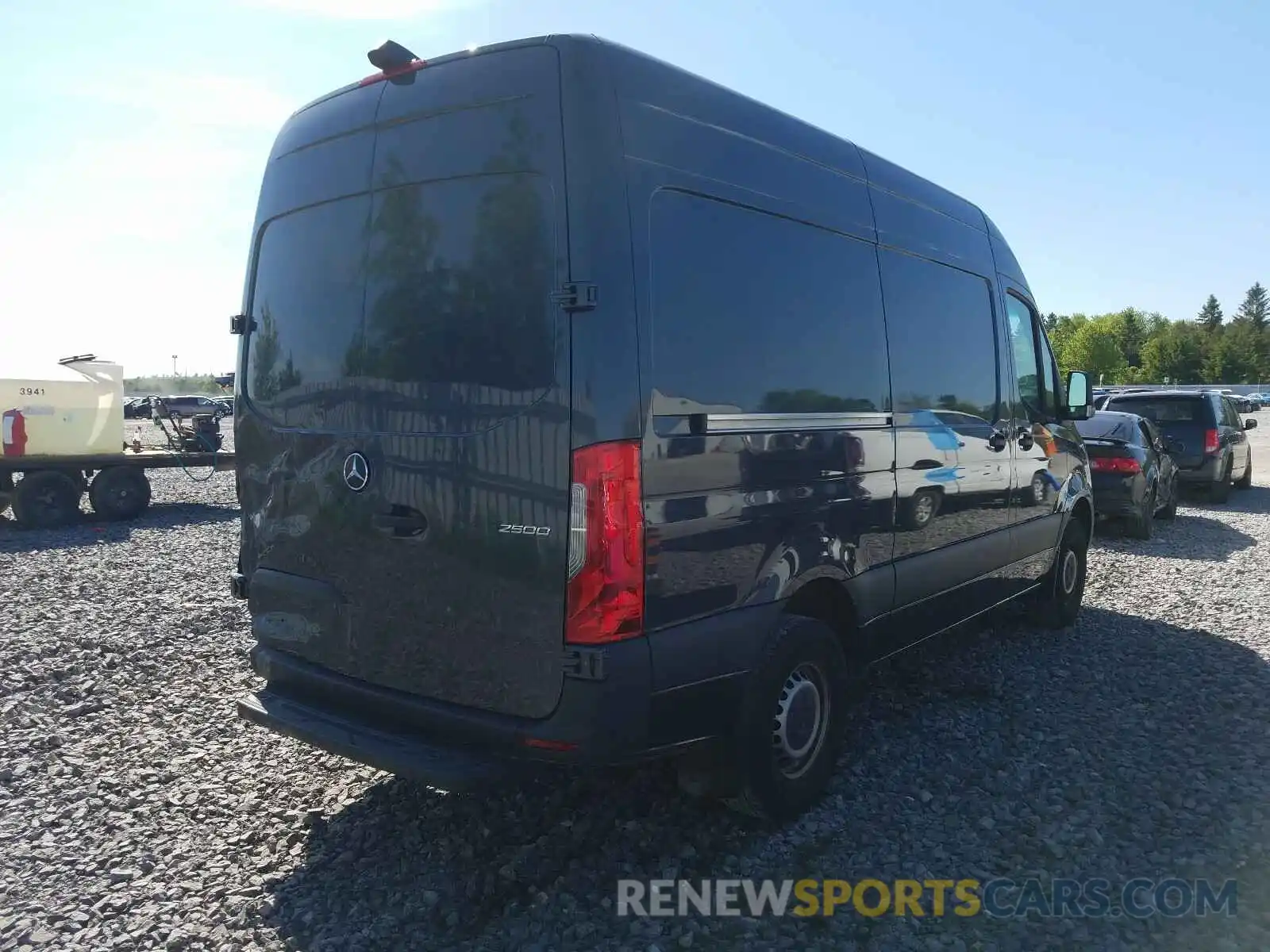 4 Photograph of a damaged car WD3BF0CD5KP046241 MERCEDES-BENZ SPRINTER 2019