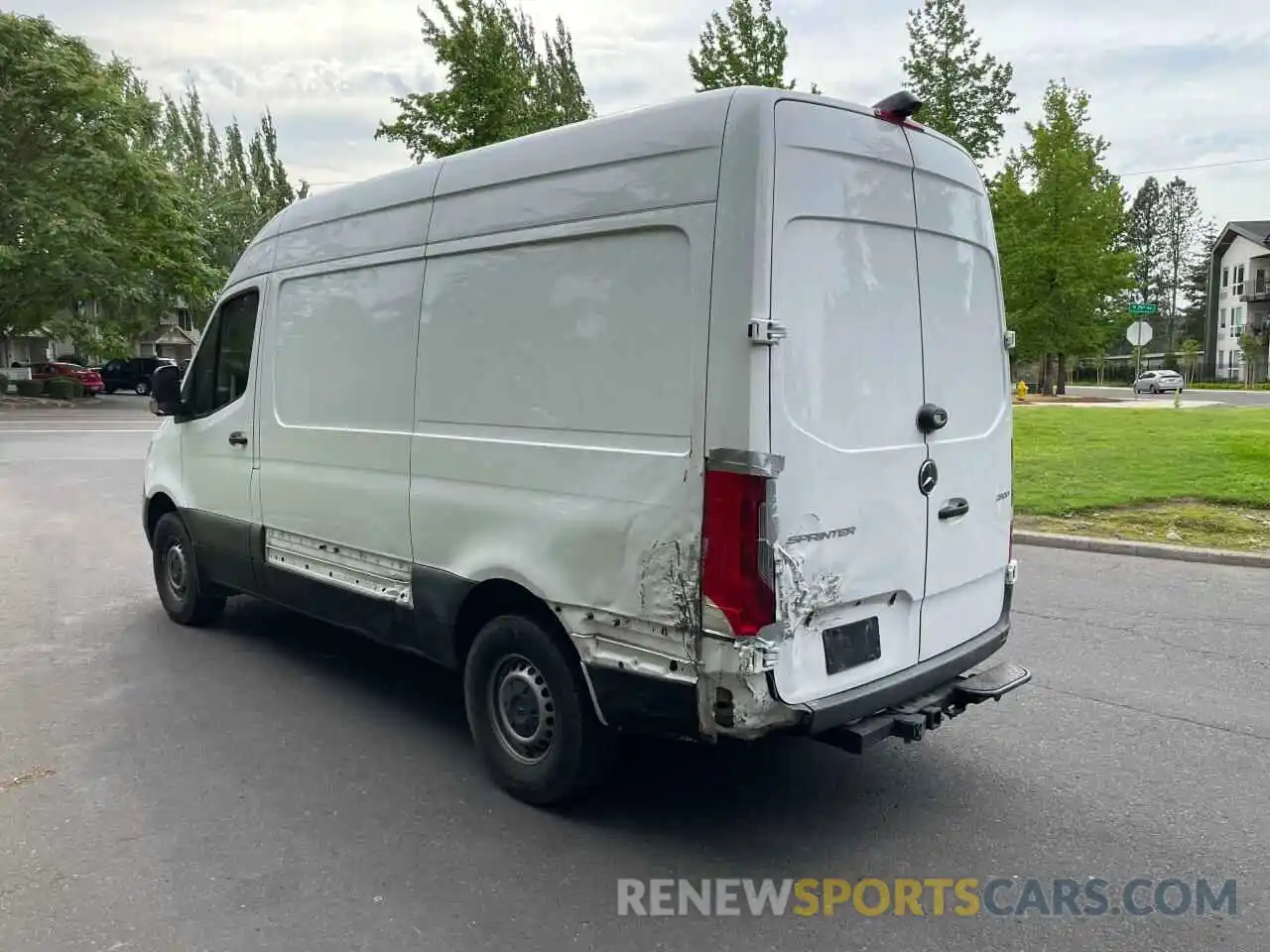 3 Photograph of a damaged car WD3PF0CD1KT003612 MERCEDES-BENZ SPRINTER 2019