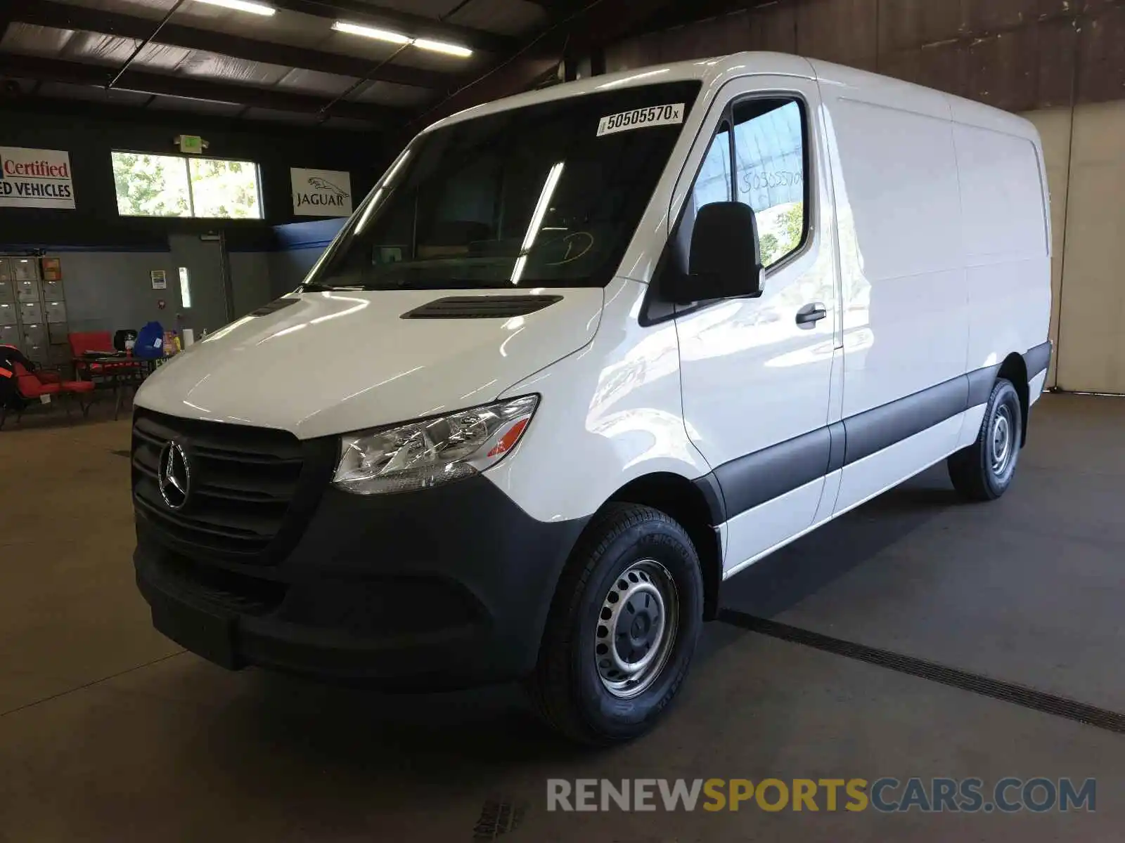 2 Фотография поврежденного автомобиля WD3PF0CD2KP038345 MERCEDES-BENZ SPRINTER 2019