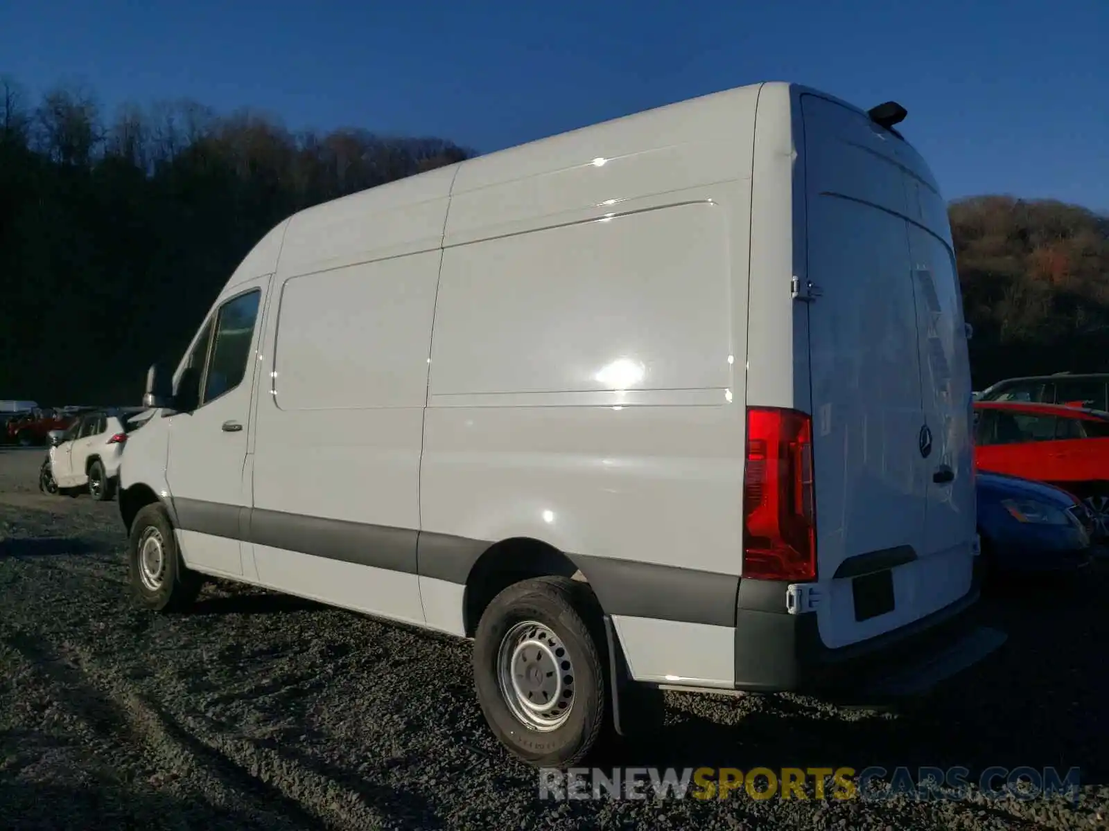 3 Фотография поврежденного автомобиля WD3PF0CD3KP057079 MERCEDES-BENZ SPRINTER 2019