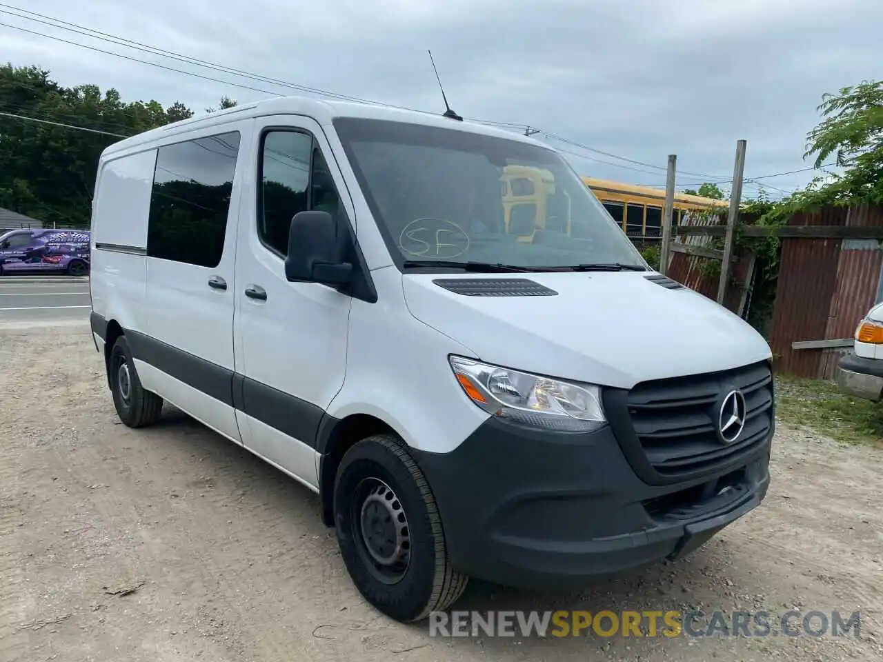 1 Photograph of a damaged car WD3PF0CD4KP109142 MERCEDES-BENZ SPRINTER 2019