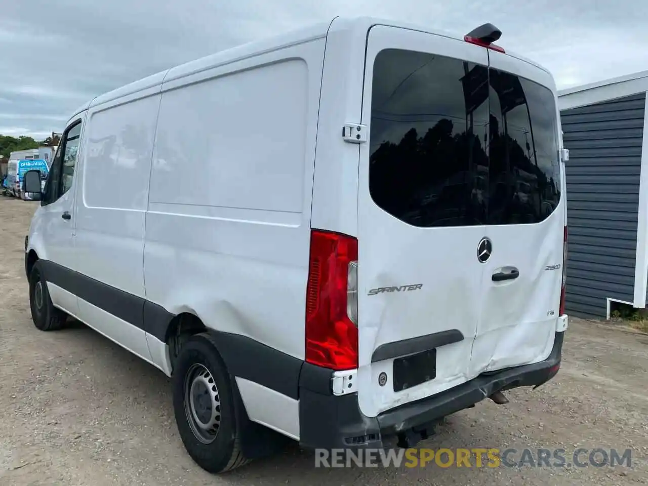 3 Фотография поврежденного автомобиля WD3PF0CD4KP109142 MERCEDES-BENZ SPRINTER 2019