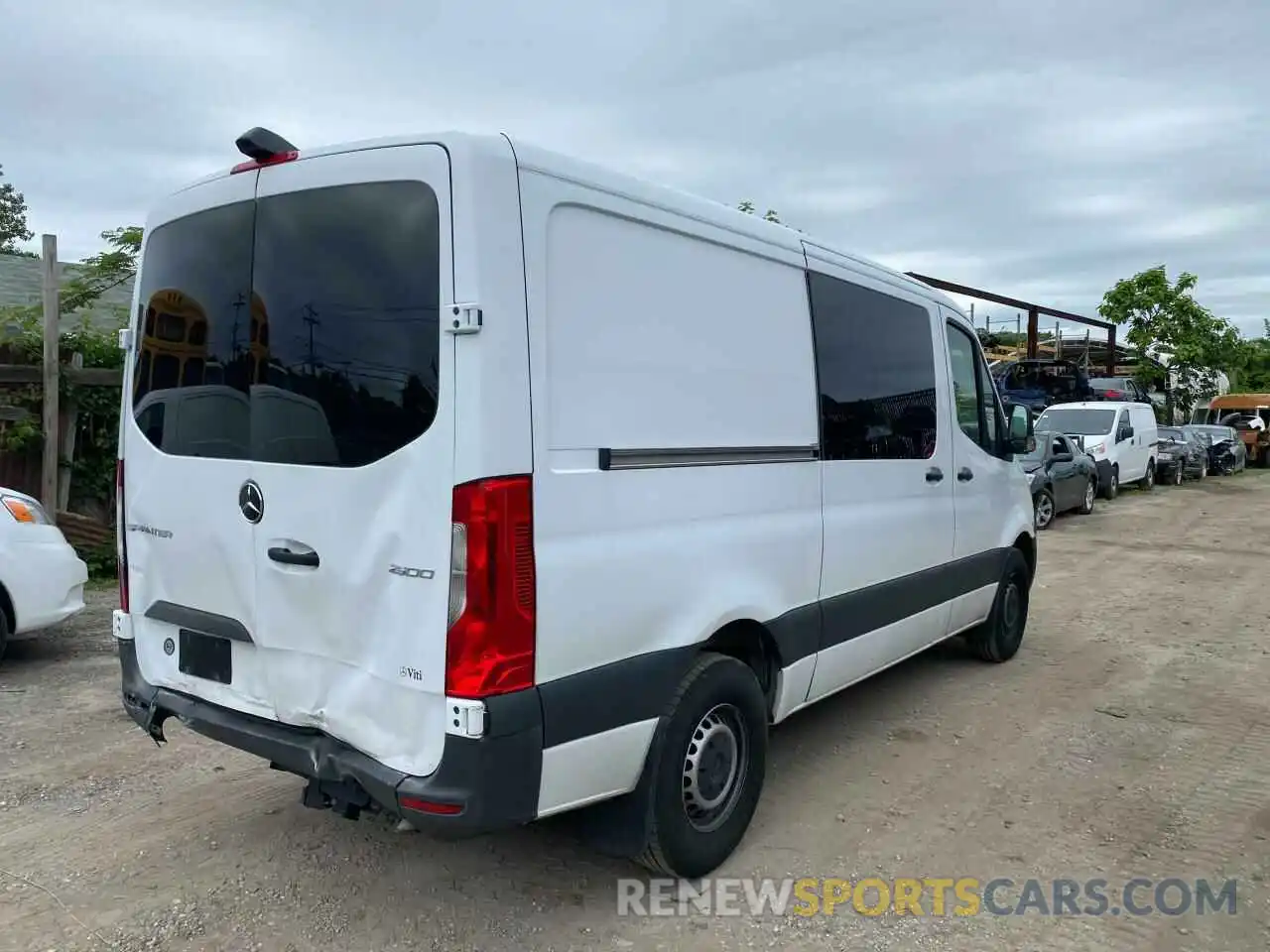 4 Фотография поврежденного автомобиля WD3PF0CD4KP109142 MERCEDES-BENZ SPRINTER 2019