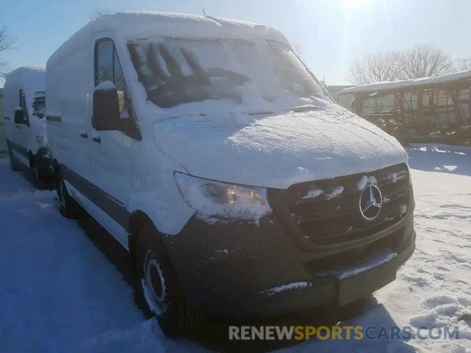 1 Photograph of a damaged car WD3PF0CD5KP047685 MERCEDES-BENZ SPRINTER 2019