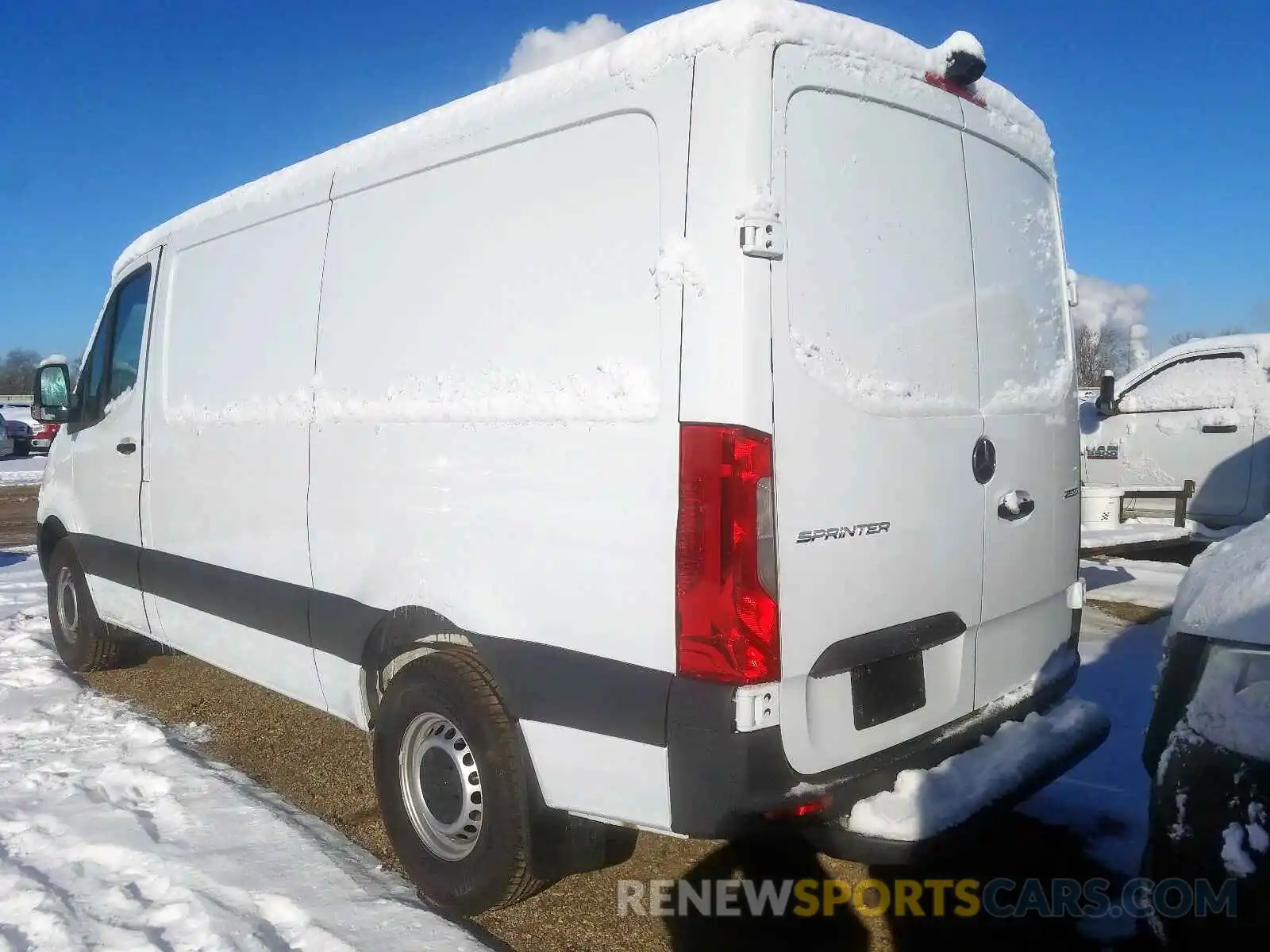 3 Photograph of a damaged car WD3PF0CD5KP047685 MERCEDES-BENZ SPRINTER 2019