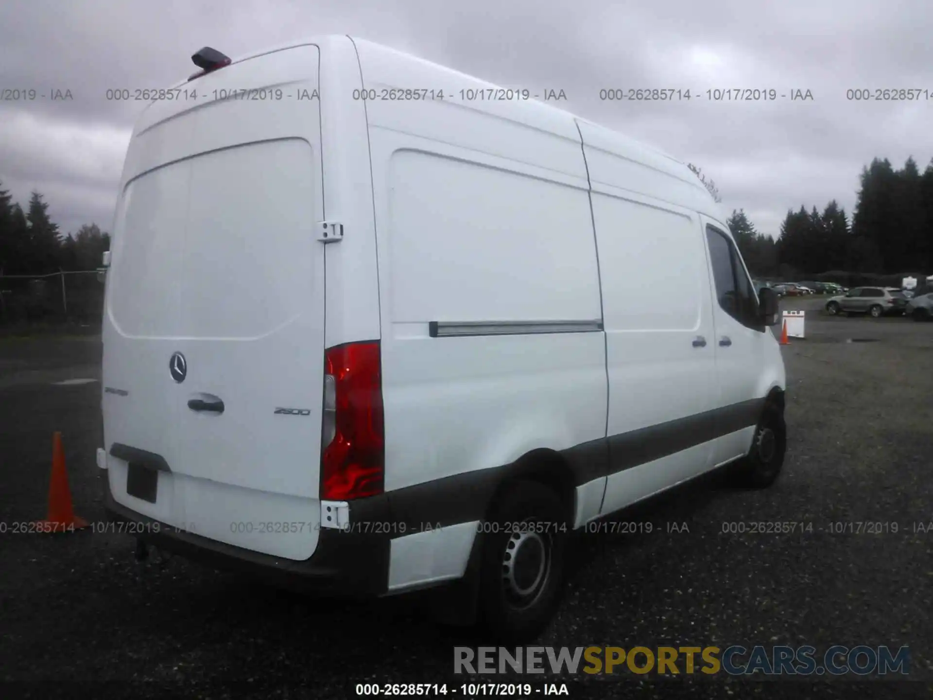 4 Фотография поврежденного автомобиля WD3PF0CD5KP062476 MERCEDES-BENZ SPRINTER 2019