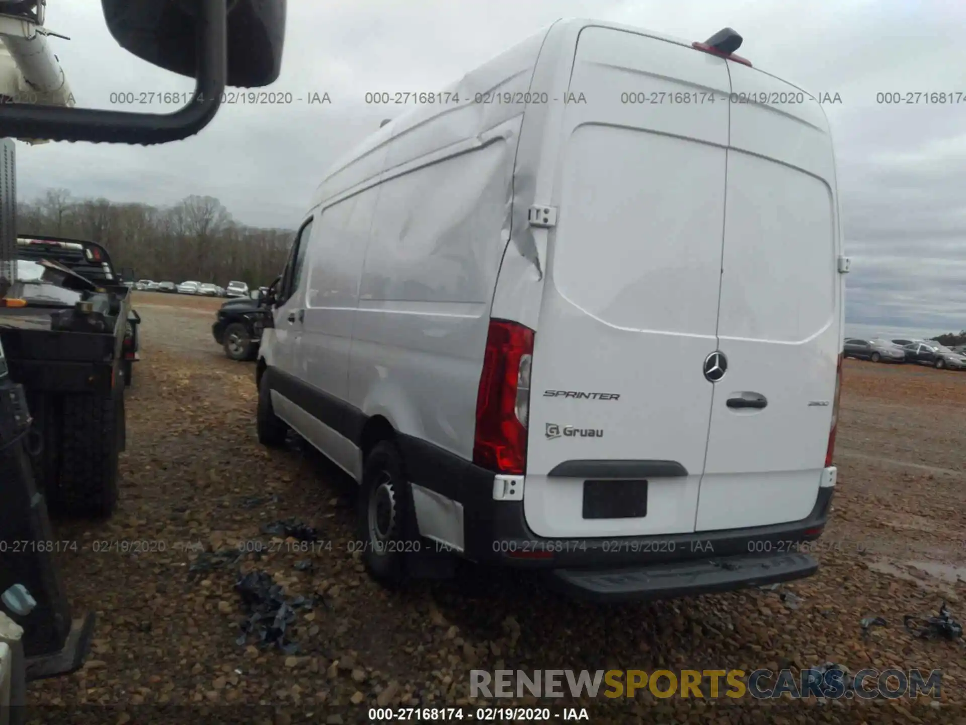 3 Фотография поврежденного автомобиля WD3PF0CD6KP078105 MERCEDES-BENZ SPRINTER 2019