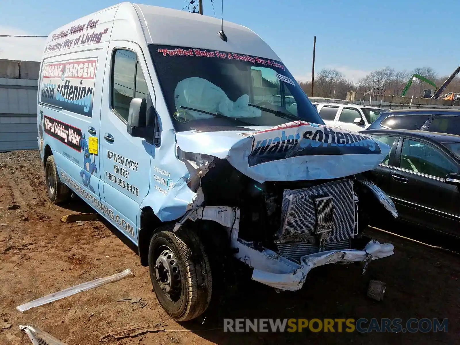 1 Photograph of a damaged car WD3PF0CD7KP025820 MERCEDES-BENZ SPRINTER 2019