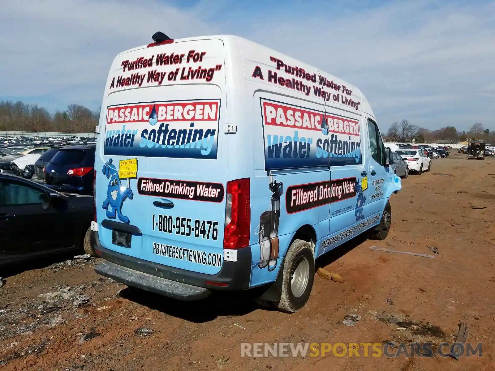 4 Photograph of a damaged car WD3PF0CD7KP025820 MERCEDES-BENZ SPRINTER 2019