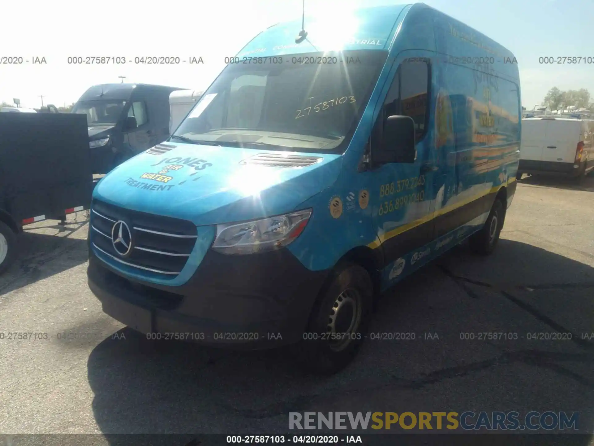 2 Фотография поврежденного автомобиля WD3PF0CD9KP058950 MERCEDES-BENZ SPRINTER 2019