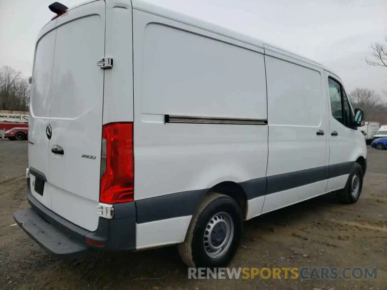 4 Фотография поврежденного автомобиля WD3PF0CD9KT003809 MERCEDES-BENZ SPRINTER 2019