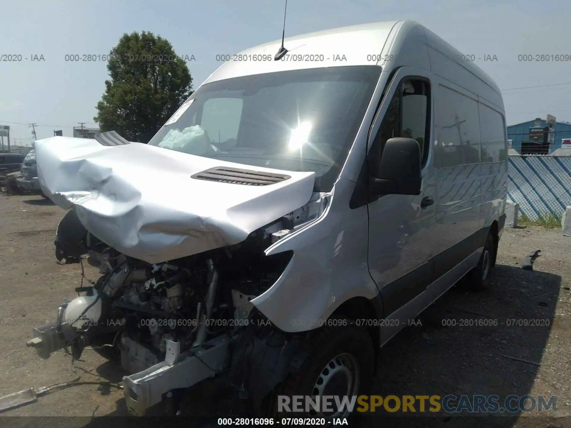 2 Фотография поврежденного автомобиля WD3PF0CD9KT015765 MERCEDES-BENZ SPRINTER 2019