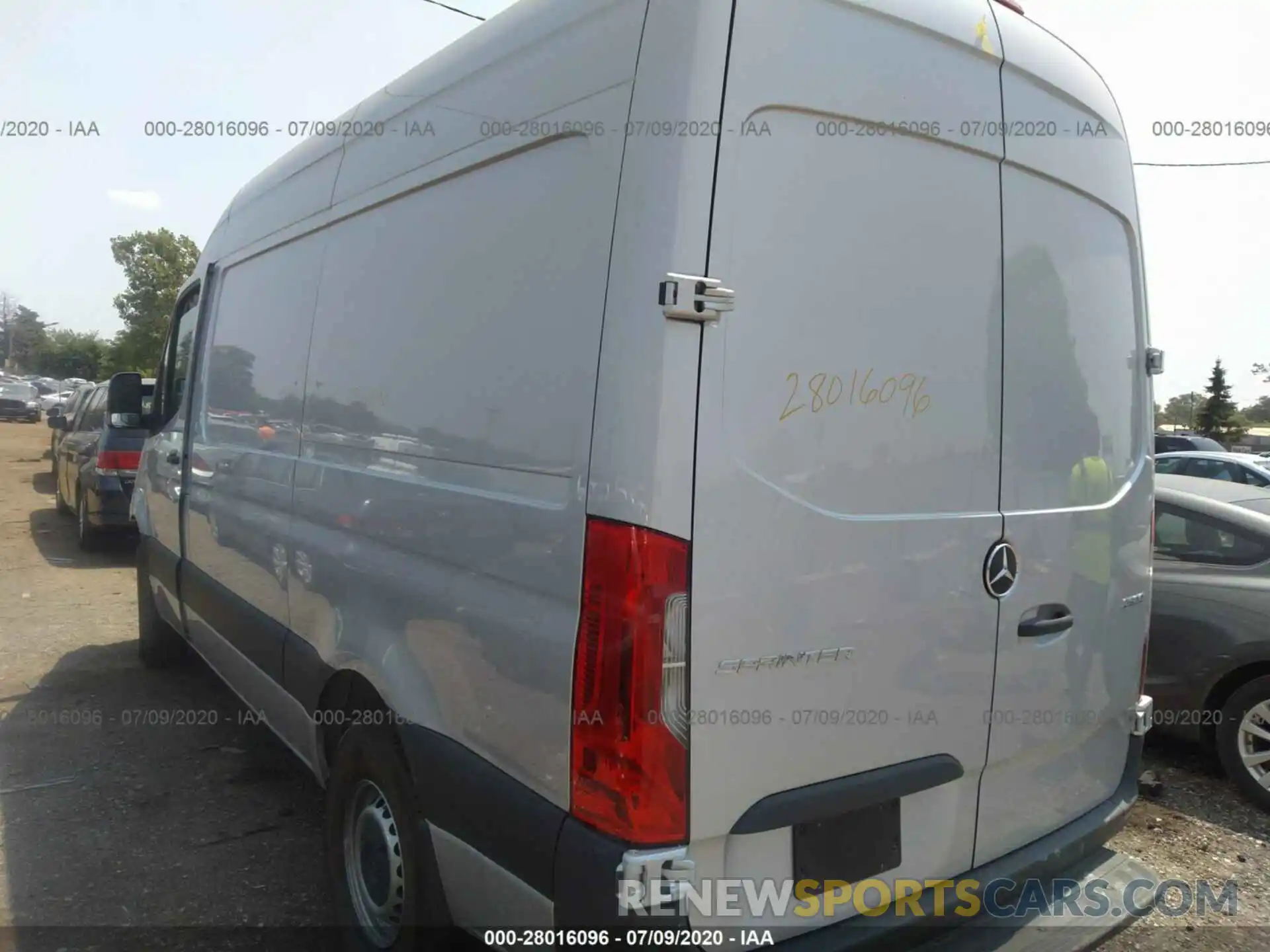 3 Фотография поврежденного автомобиля WD3PF0CD9KT015765 MERCEDES-BENZ SPRINTER 2019