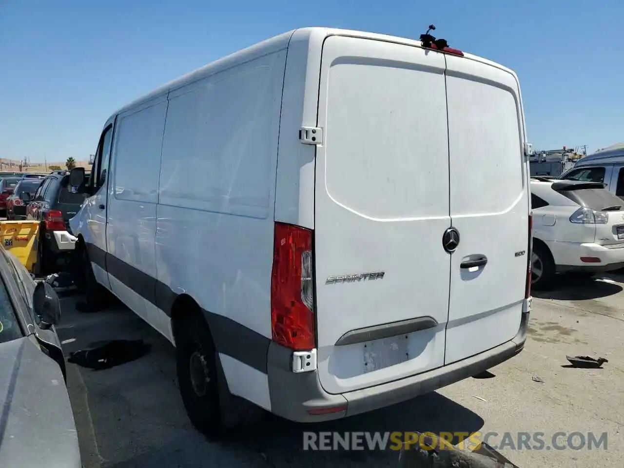 3 Фотография поврежденного автомобиля WD3PF0ED5KT003996 MERCEDES-BENZ SPRINTER 2019