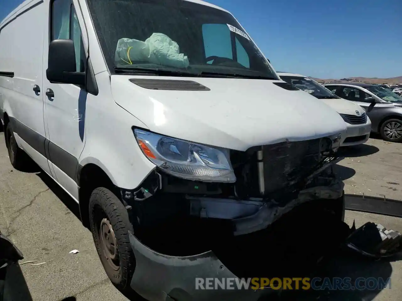 9 Photograph of a damaged car WD3PF0ED5KT003996 MERCEDES-BENZ SPRINTER 2019