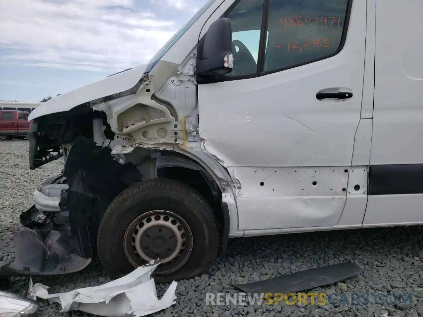 9 Photograph of a damaged car WD3PF0ED7KT004132 MERCEDES-BENZ SPRINTER 2019