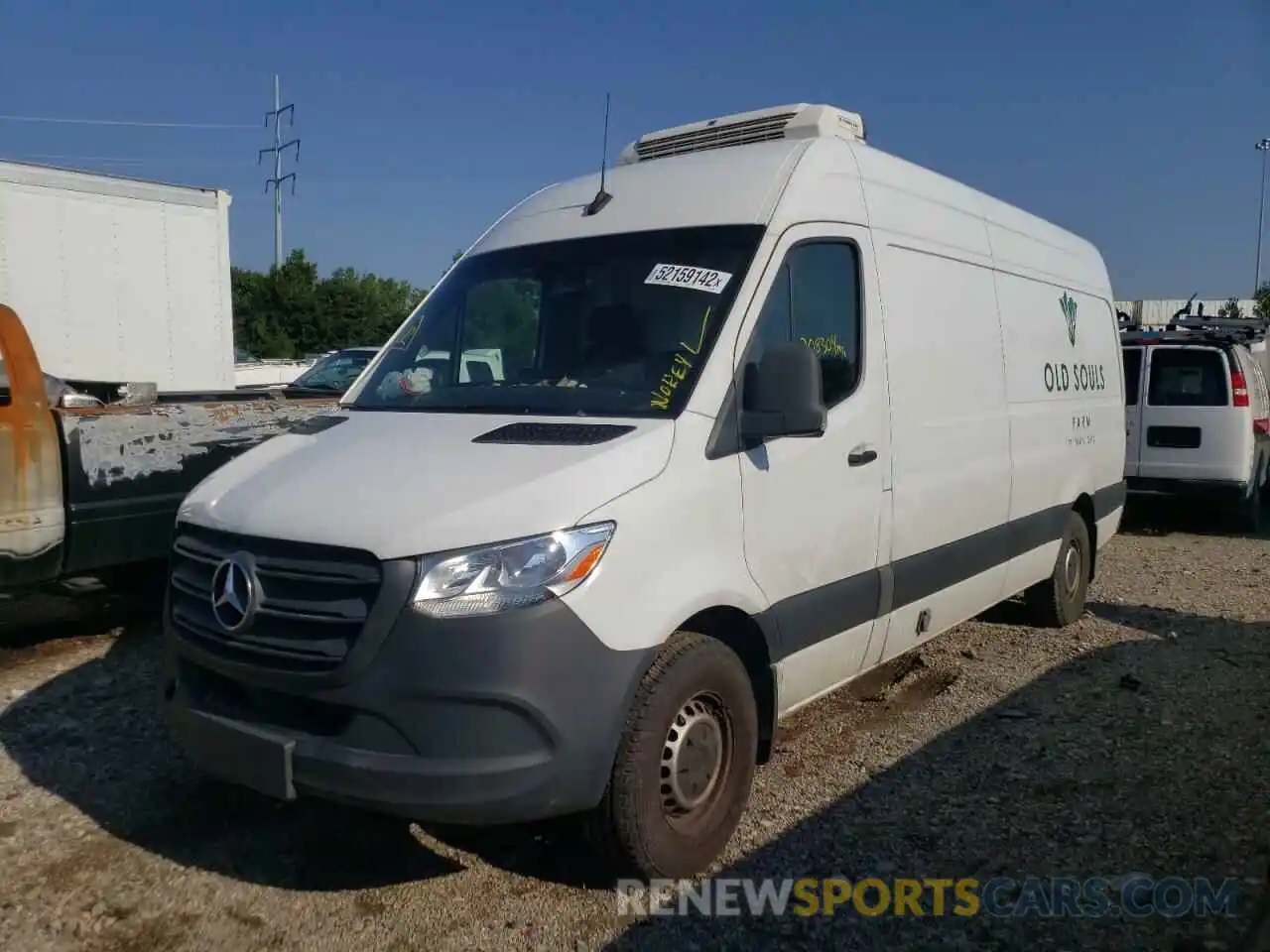 2 Photograph of a damaged car WD3PF1CD2KP055376 MERCEDES-BENZ SPRINTER 2019