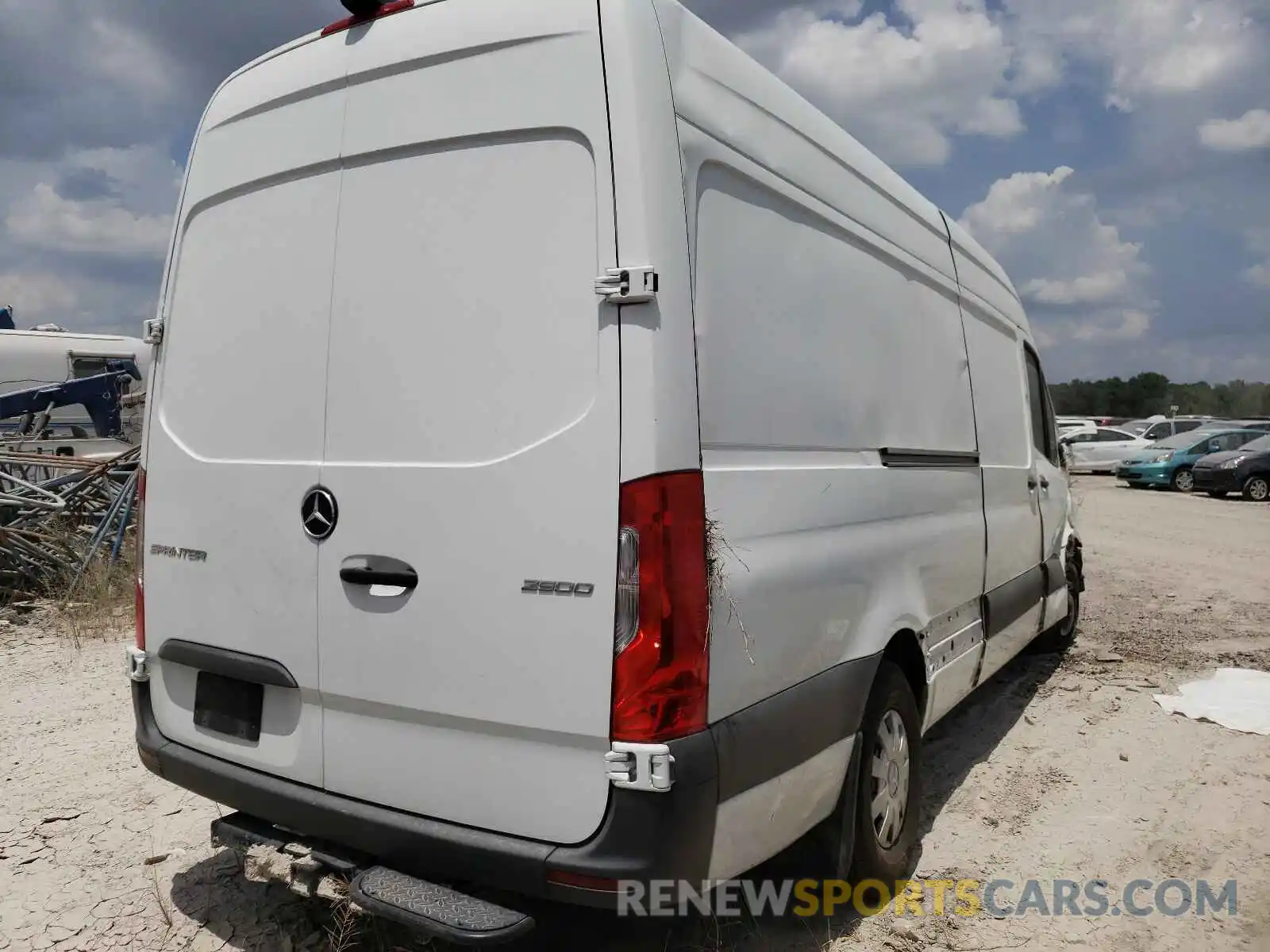 4 Photograph of a damaged car WD3PF1CD3KP030017 MERCEDES-BENZ SPRINTER 2019