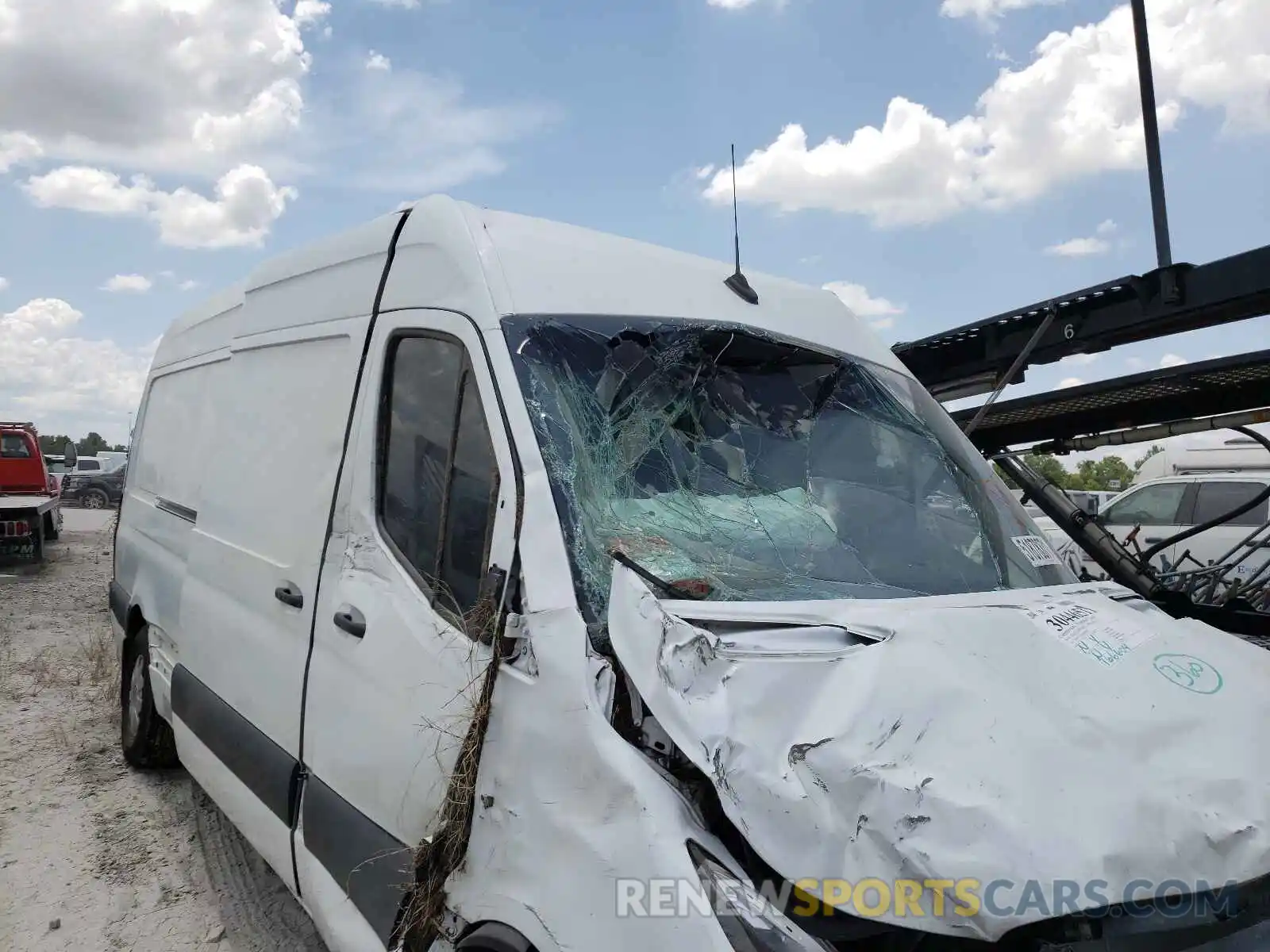 9 Photograph of a damaged car WD3PF1CD3KP030017 MERCEDES-BENZ SPRINTER 2019