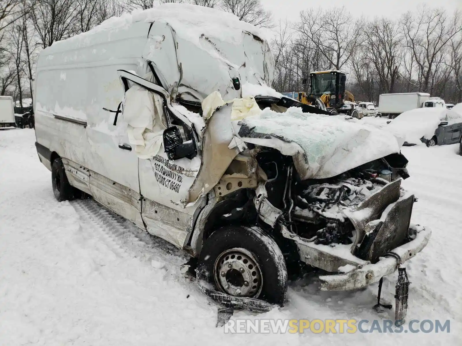 1 Photograph of a damaged car WD3PF1CD3KP032592 MERCEDES-BENZ SPRINTER 2019