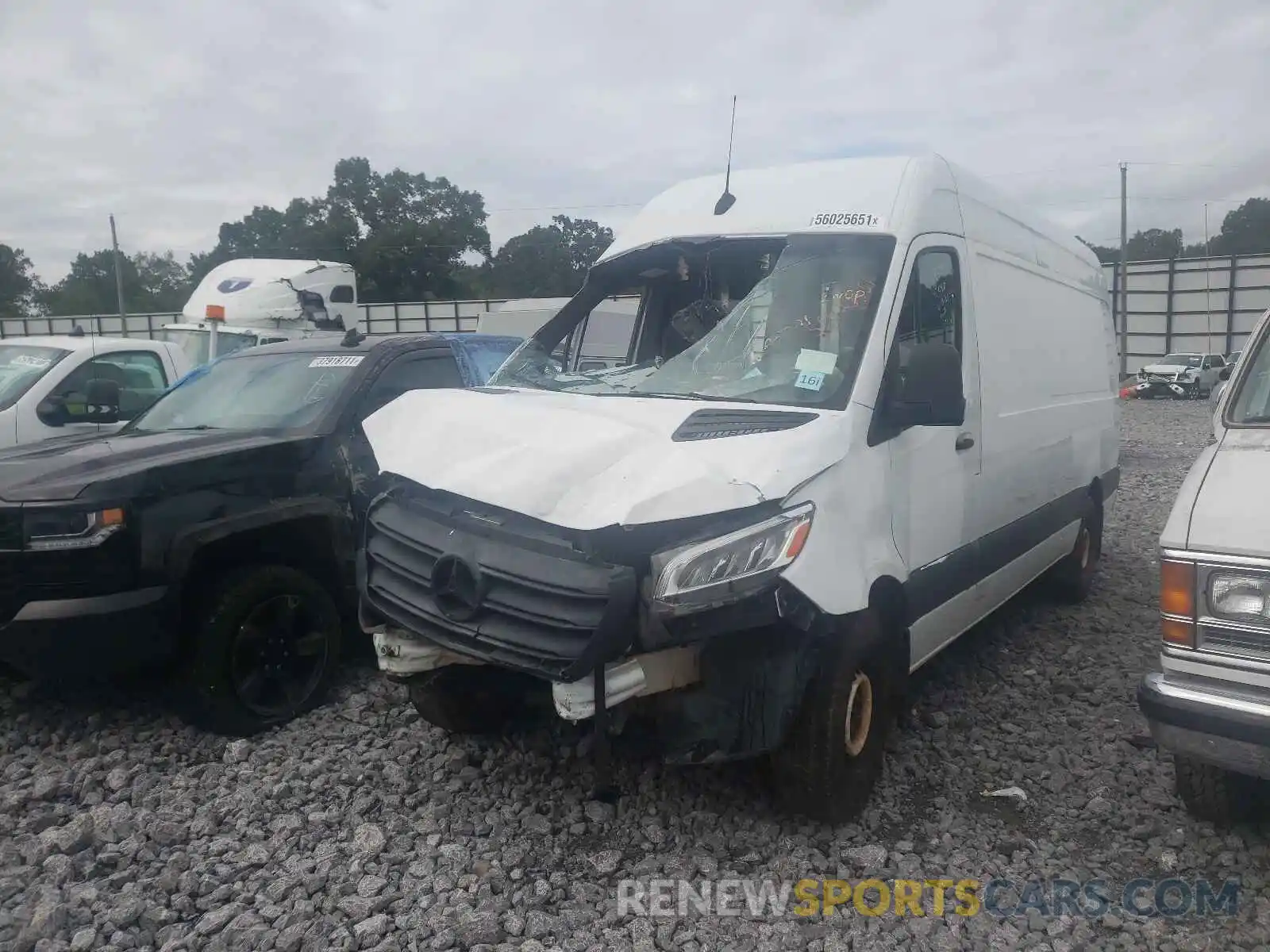 2 Photograph of a damaged car WD3PF1CD3KP067360 MERCEDES-BENZ SPRINTER 2019