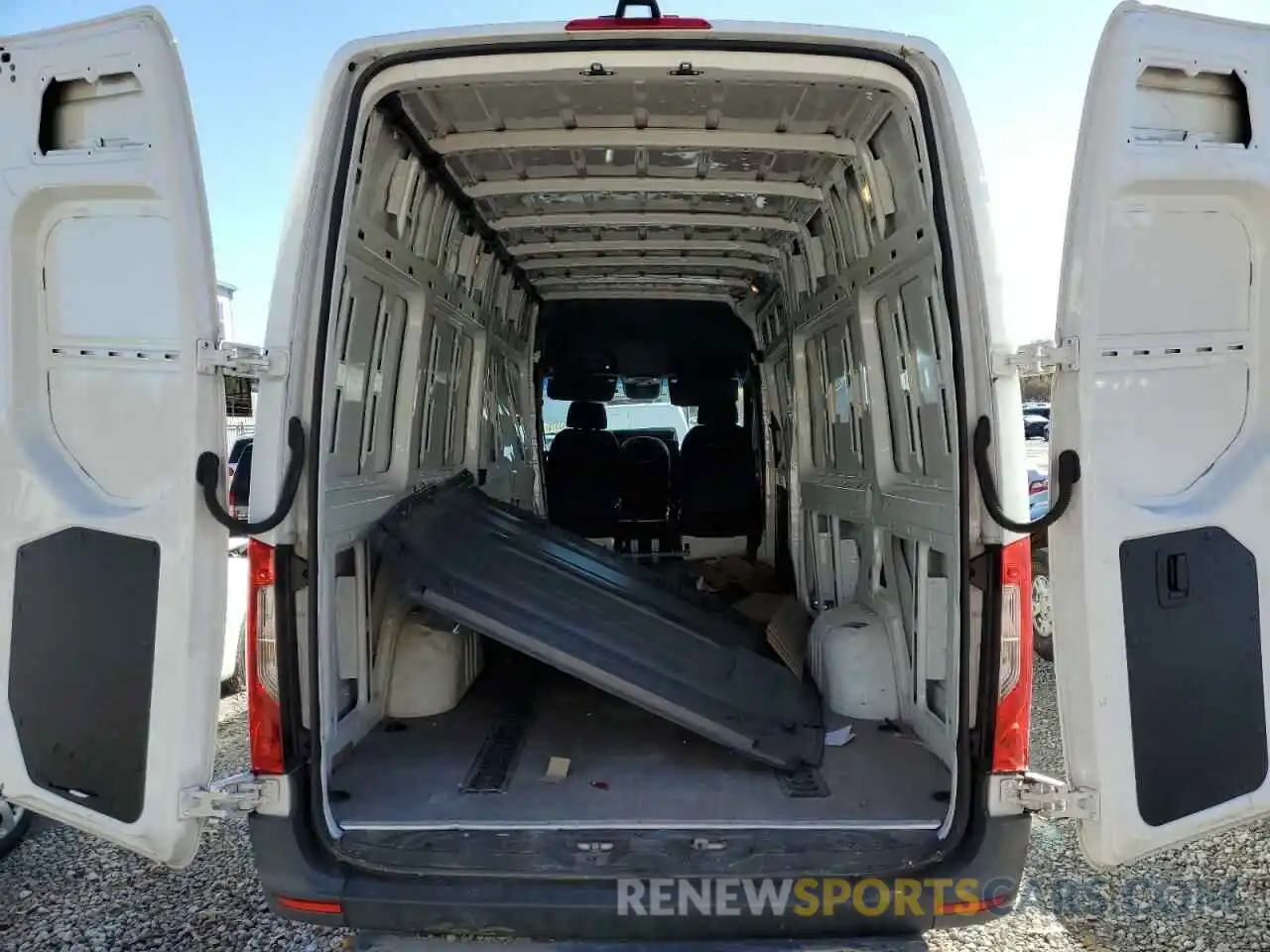 11 Фотография поврежденного автомобиля WD3PF1CD3KT005478 MERCEDES-BENZ SPRINTER 2019