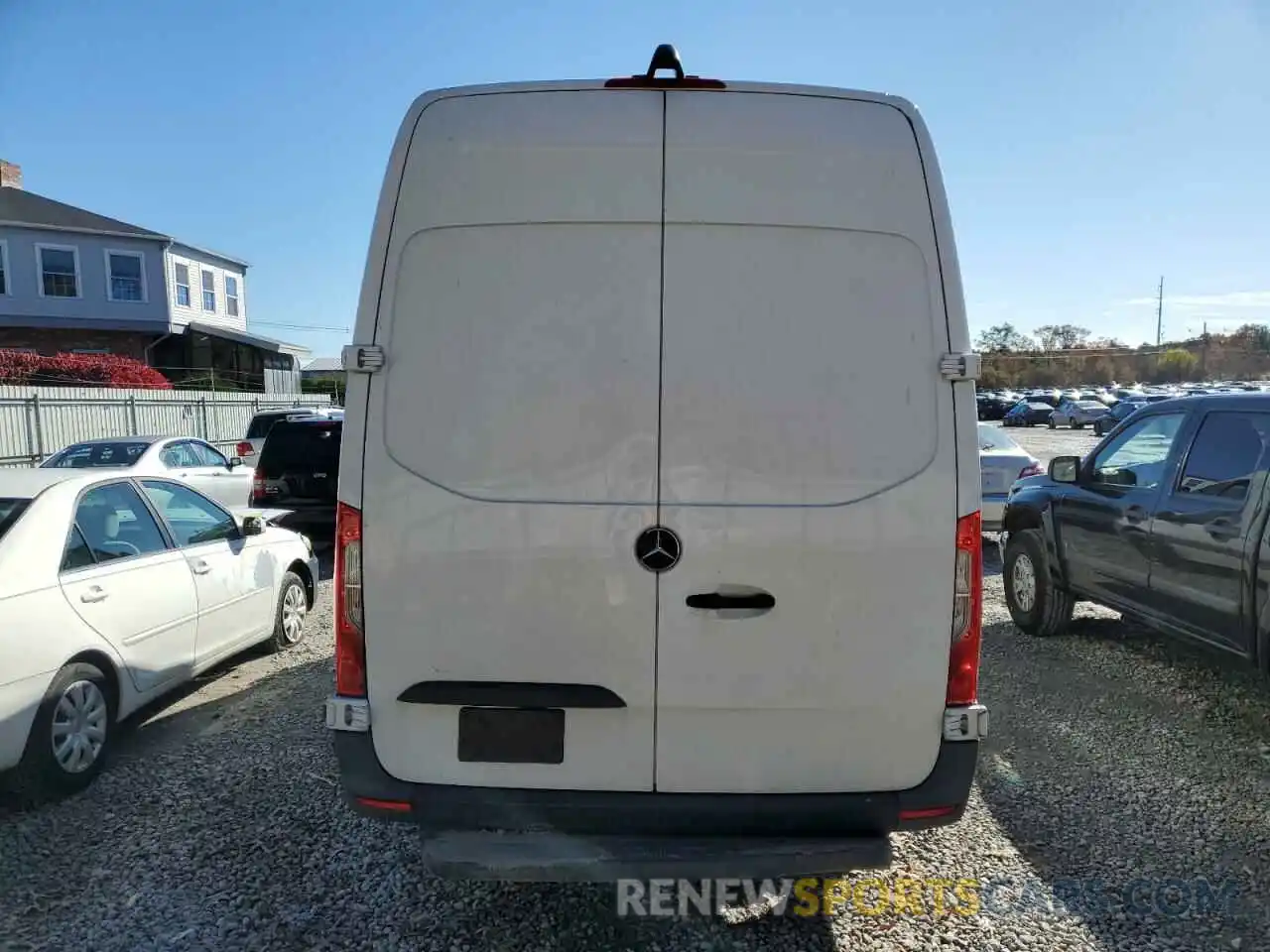 6 Photograph of a damaged car WD3PF1CD3KT005478 MERCEDES-BENZ SPRINTER 2019